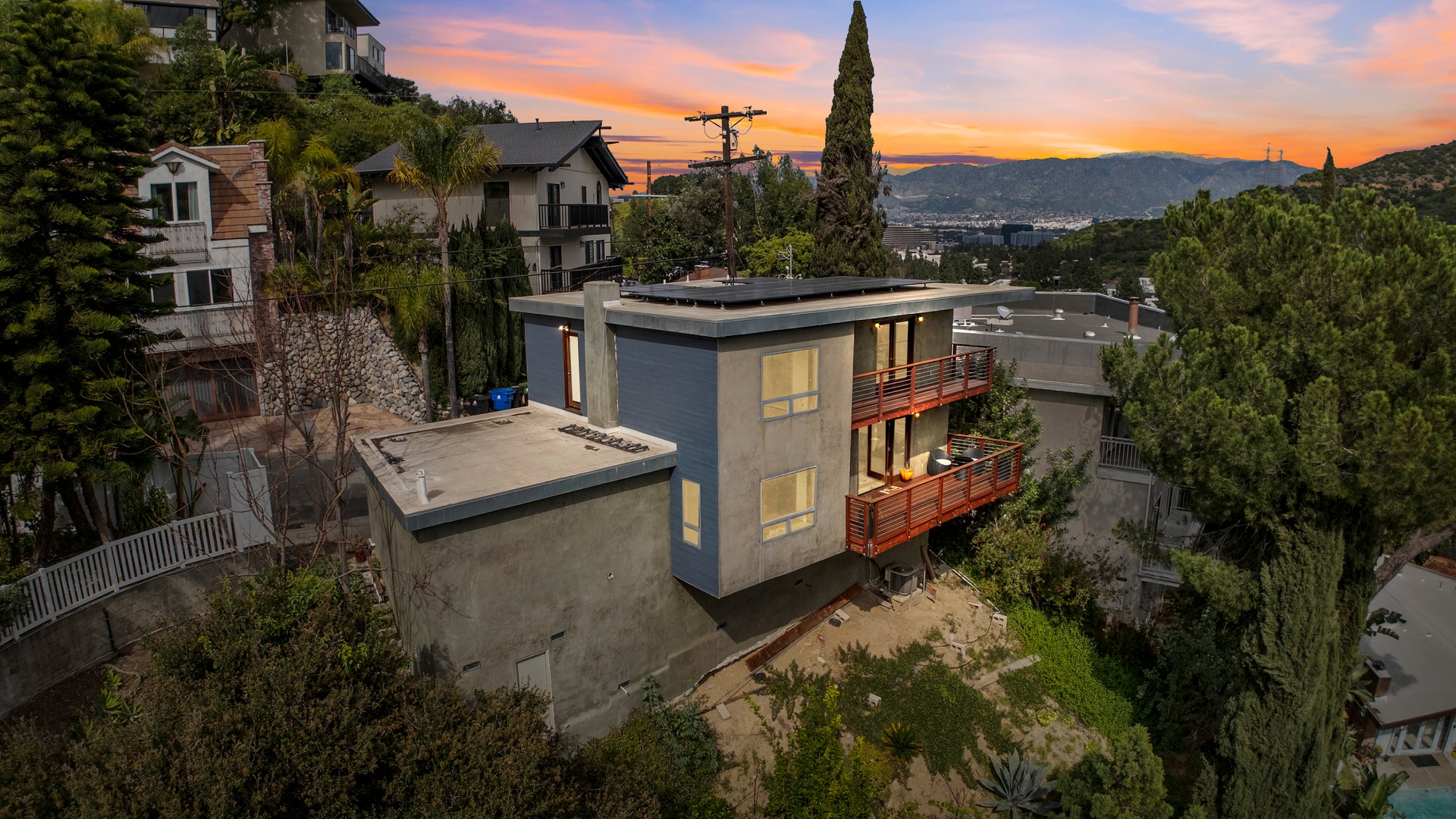 Hollywood Manor Bird's Nest