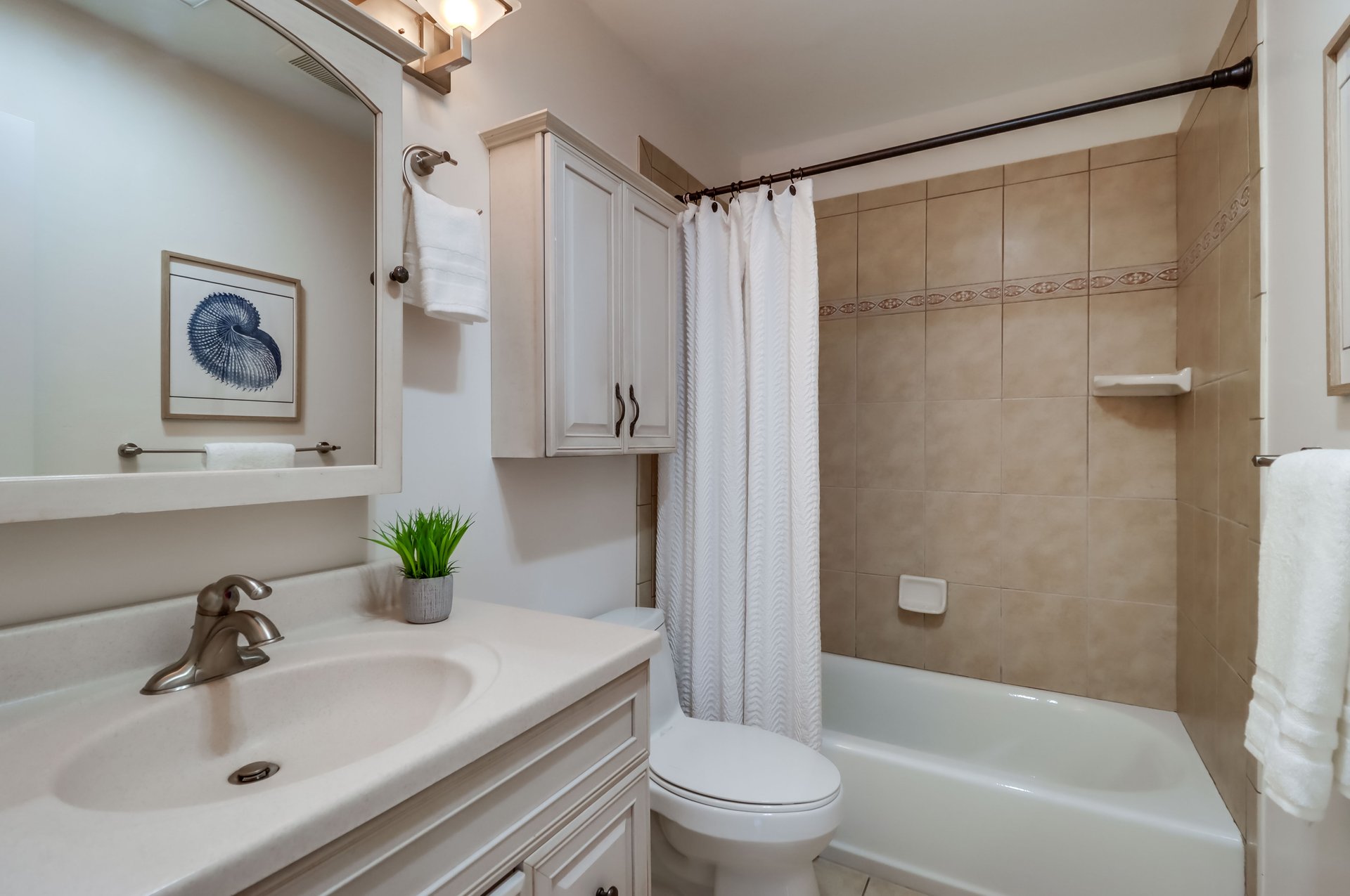 2244 2nd Ave Unit 25