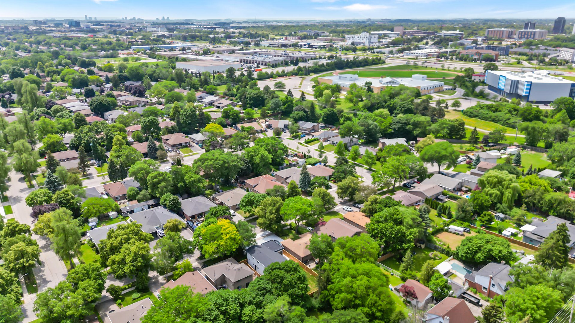 1495 Thetford Crt