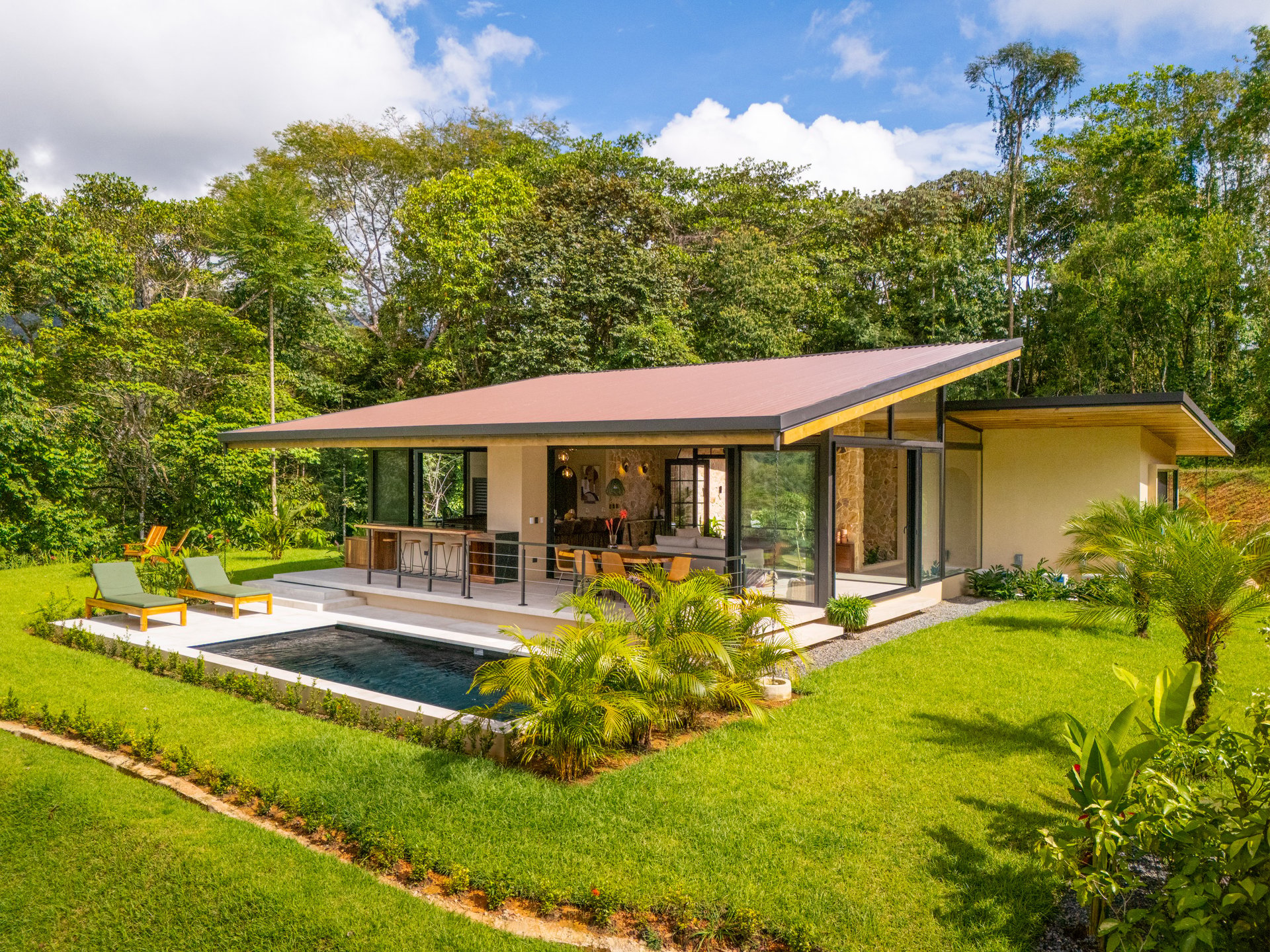 Casa Hamsa - Stunning, Modern Jungle Home in Ojochal