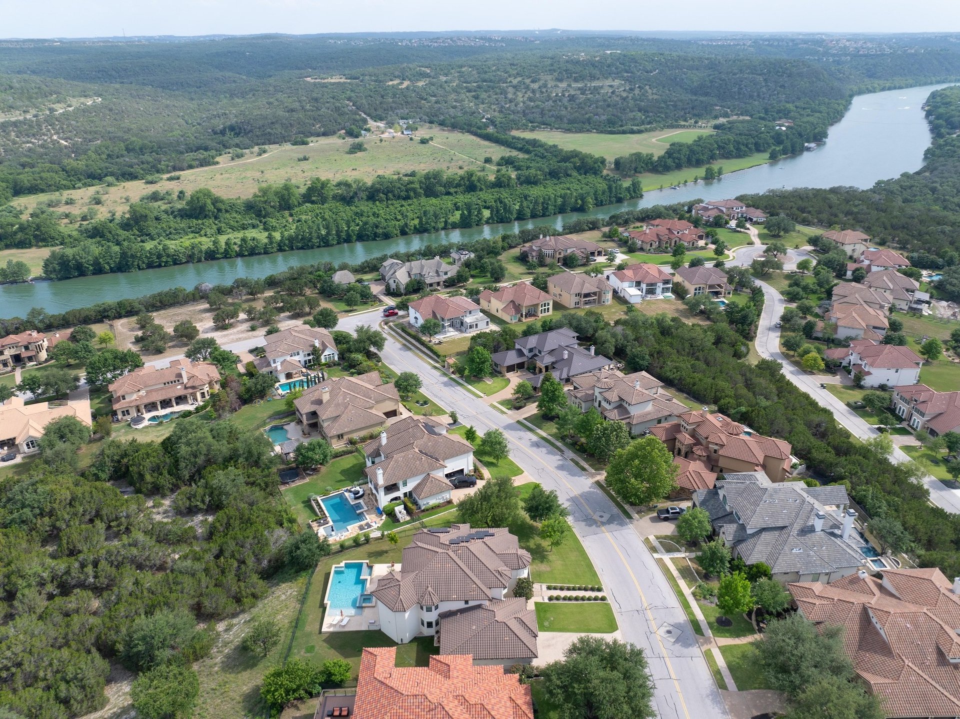 1501 University Club Drive