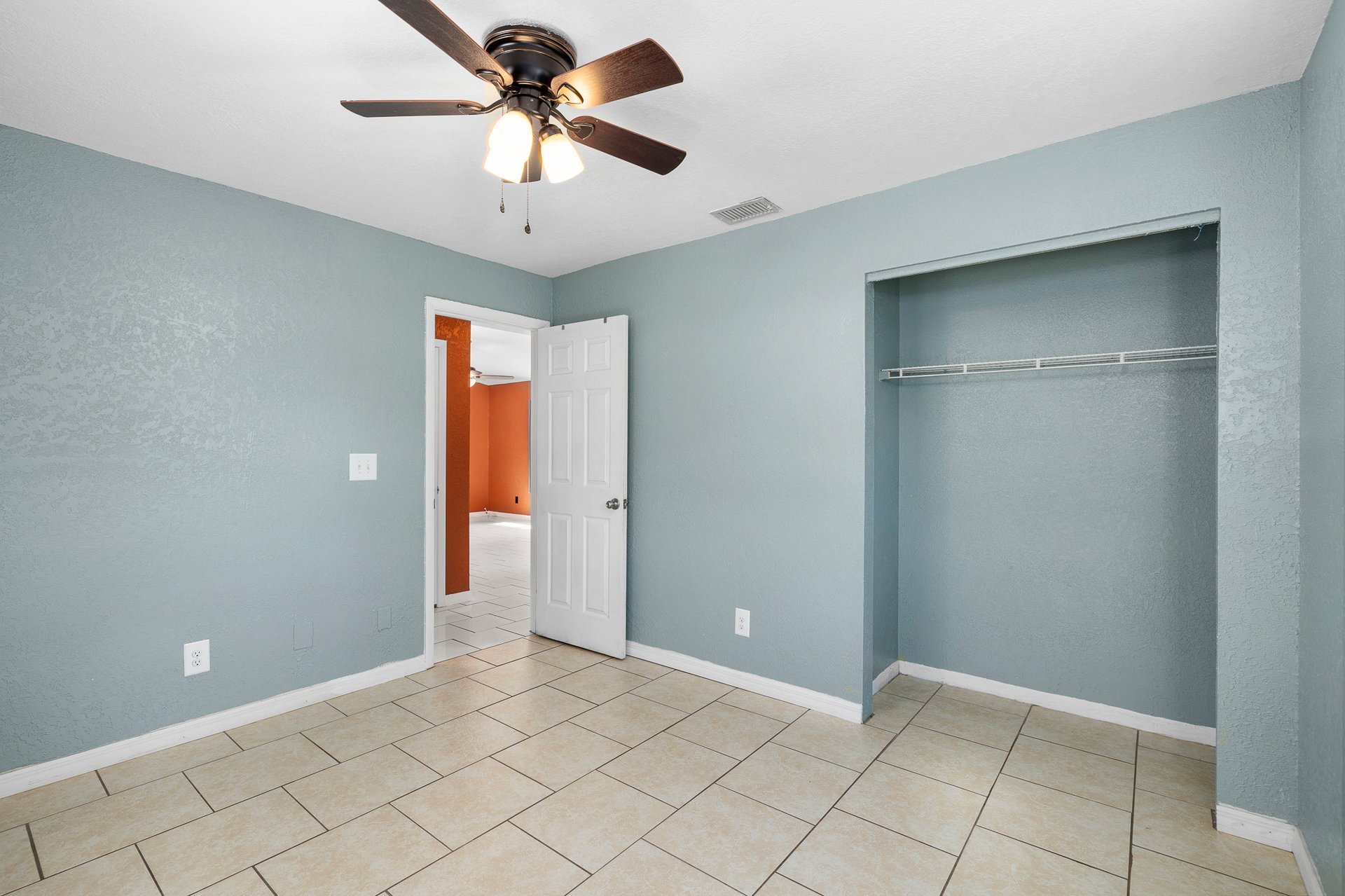 3399 RIVERDALE DR