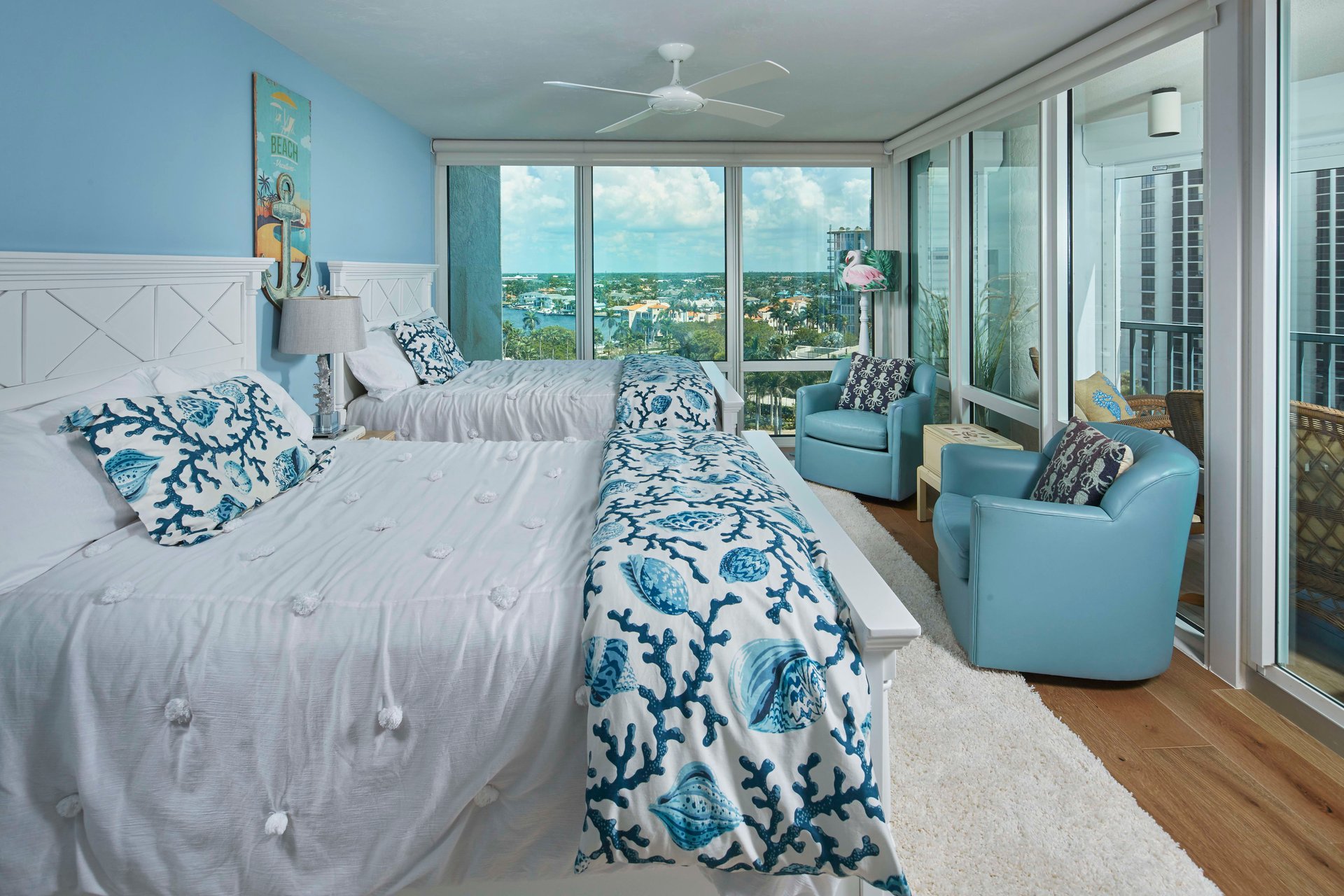 VISTAS 901 AT PARK SHORE