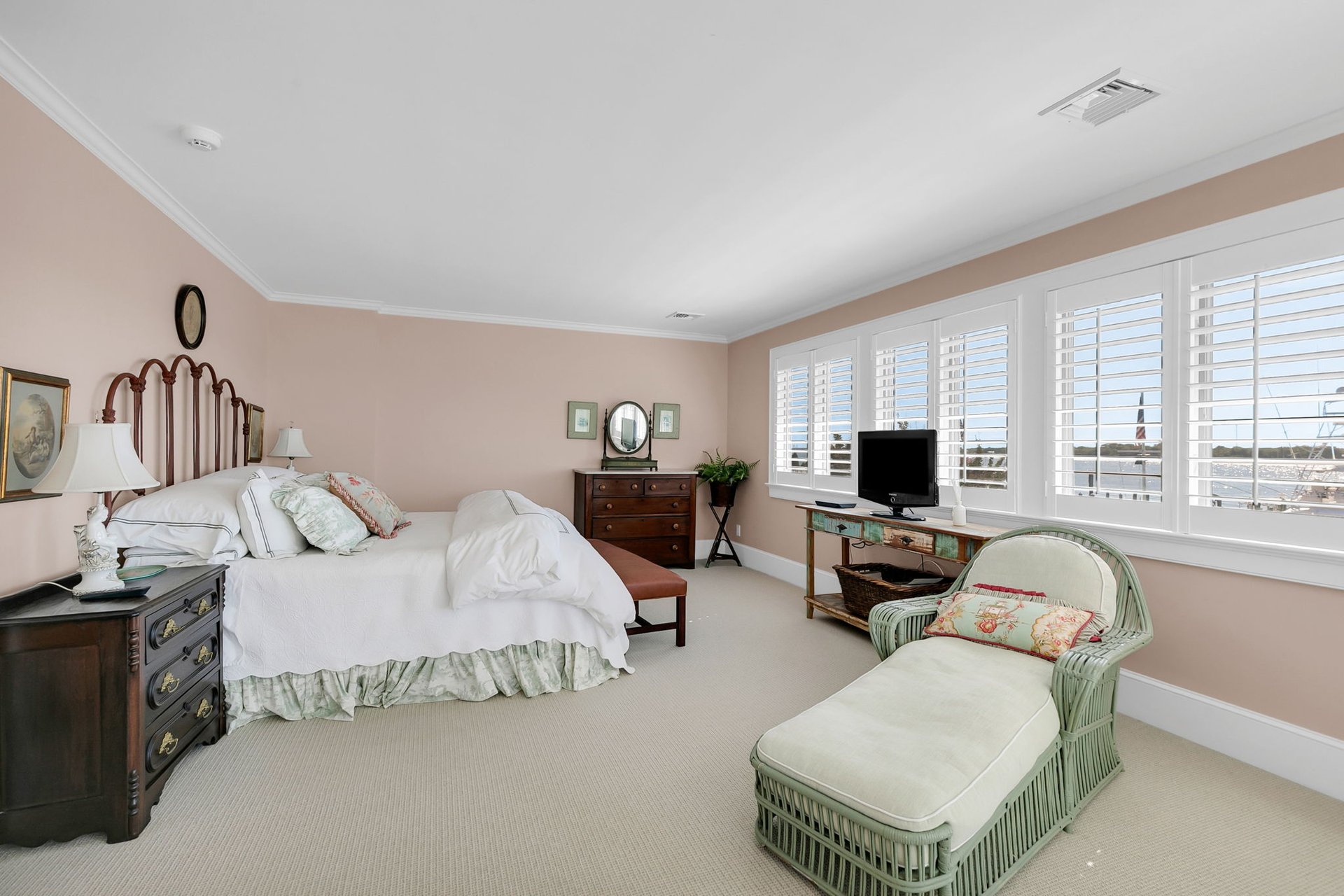 A Private Barnegat Bay Retreat