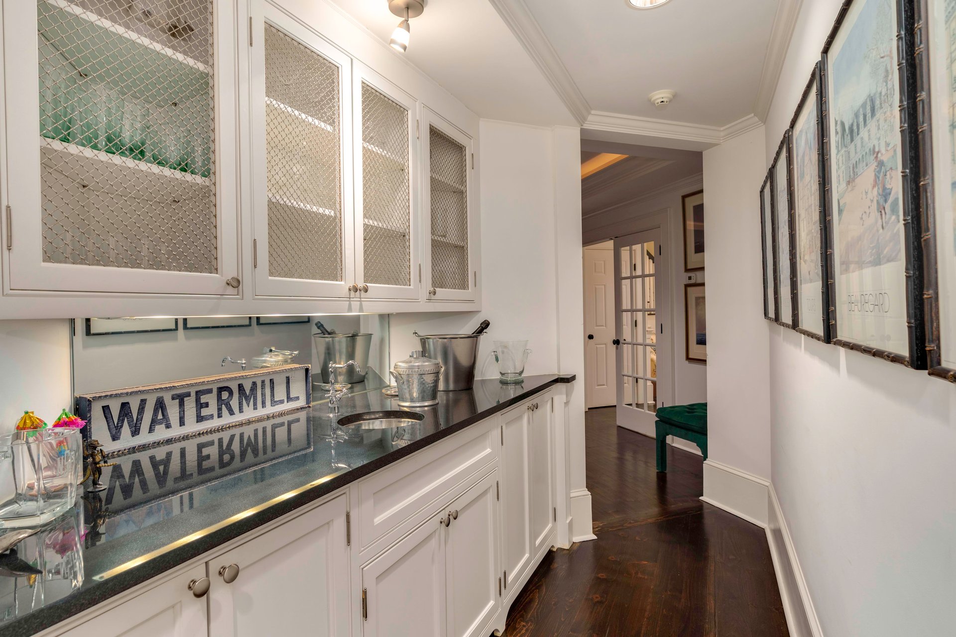 Furnished Designer Luxury Cottage in a Historic Waterfront Neighborhood