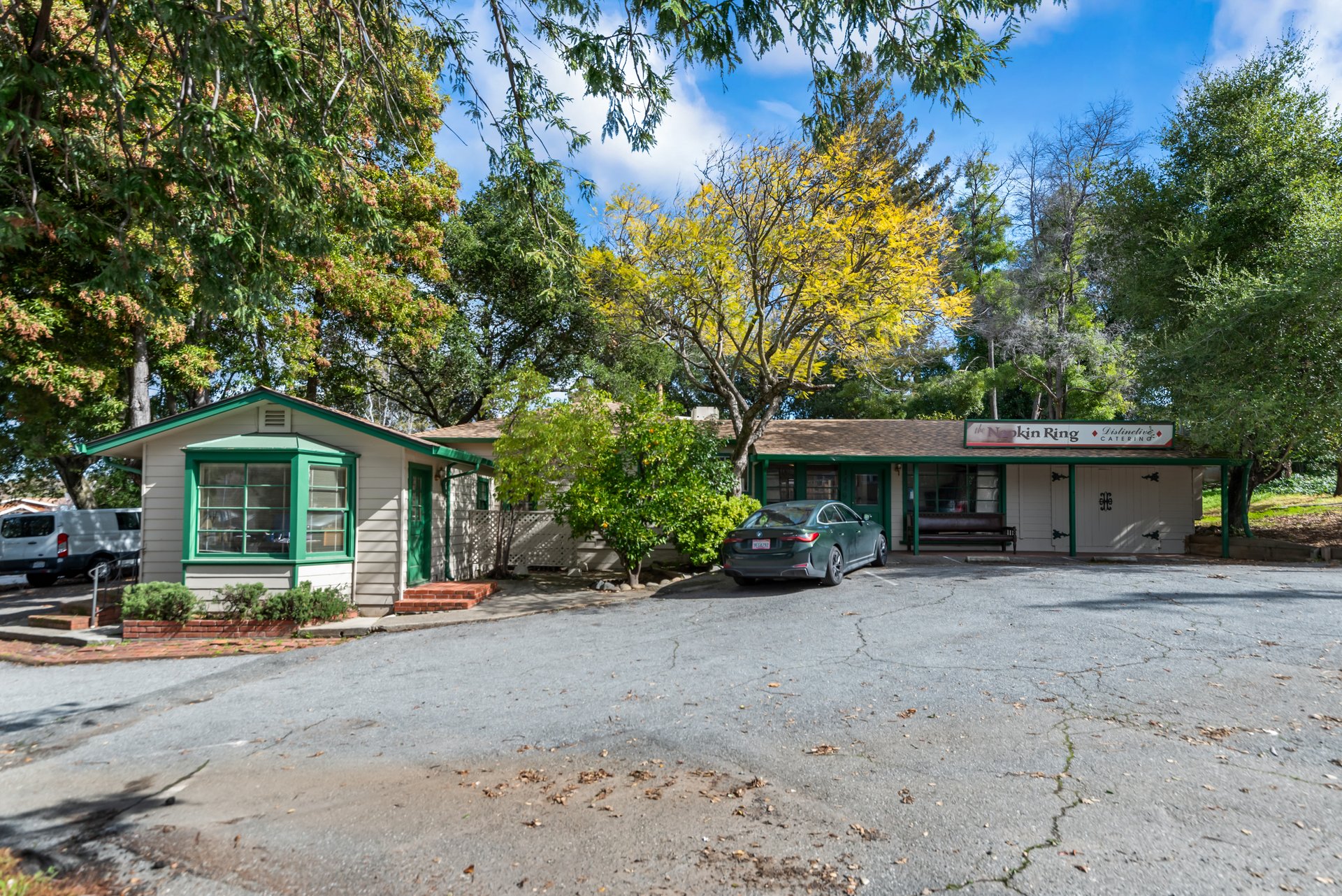 1,500 SF Catering Facility in Downtown Saratoga