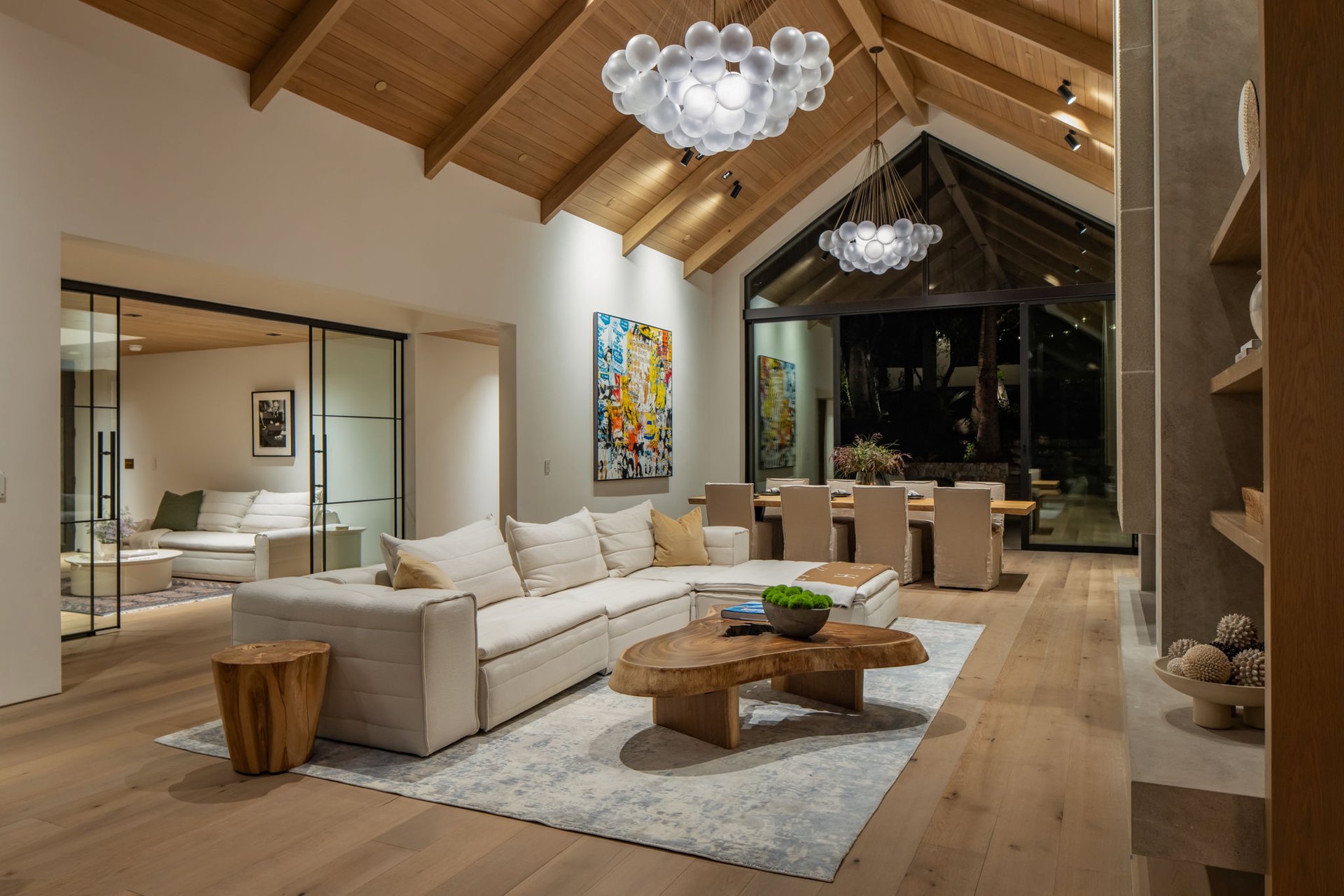 The Viewcrest Lodge in Studio City 