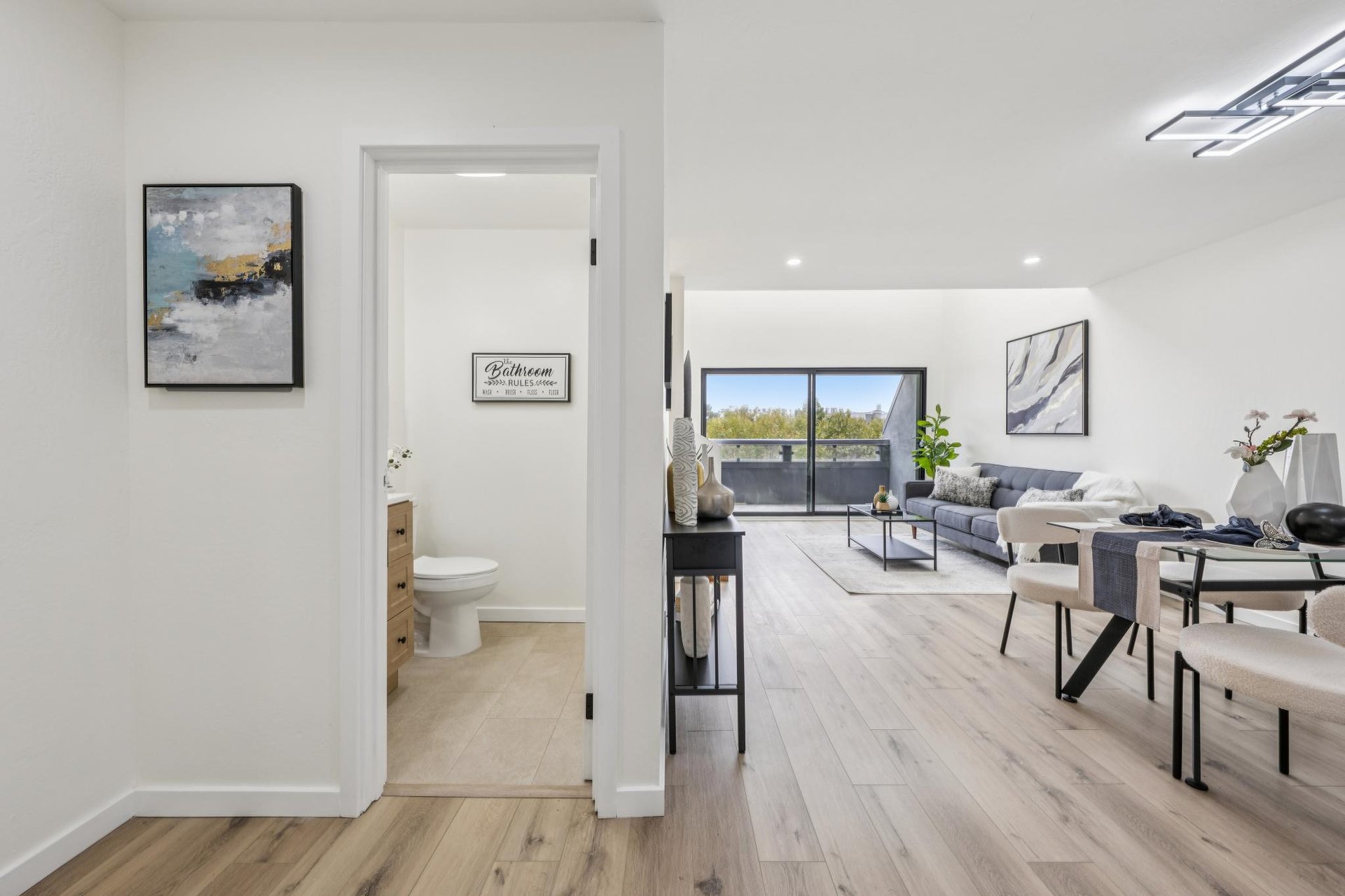 7 Embarcadero West #207