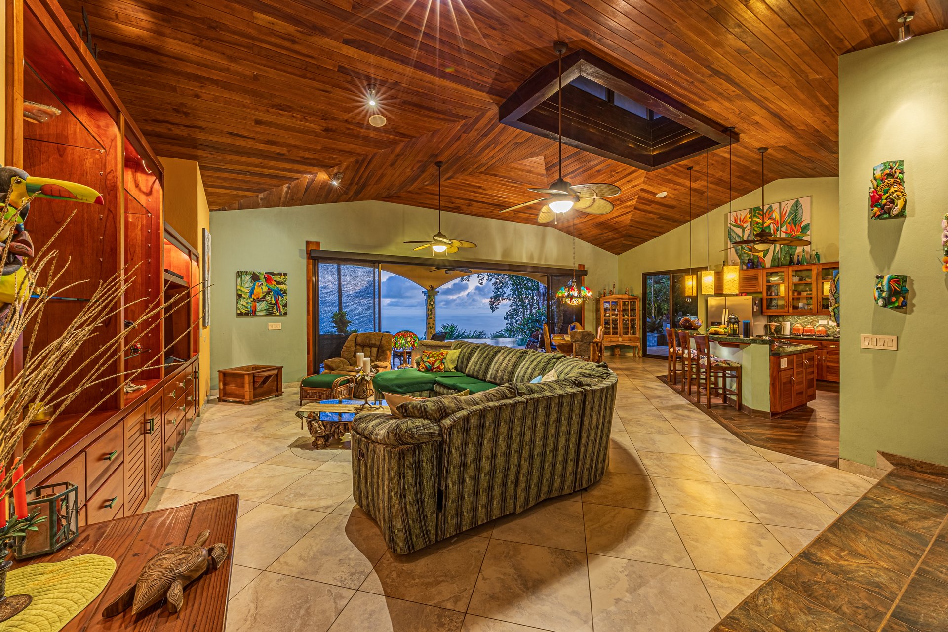 Costa Verde Estates Oceanview Home with Guest House