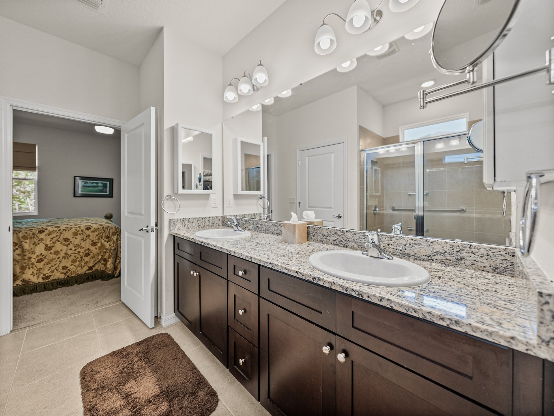 12669 EASTPOINTE DR