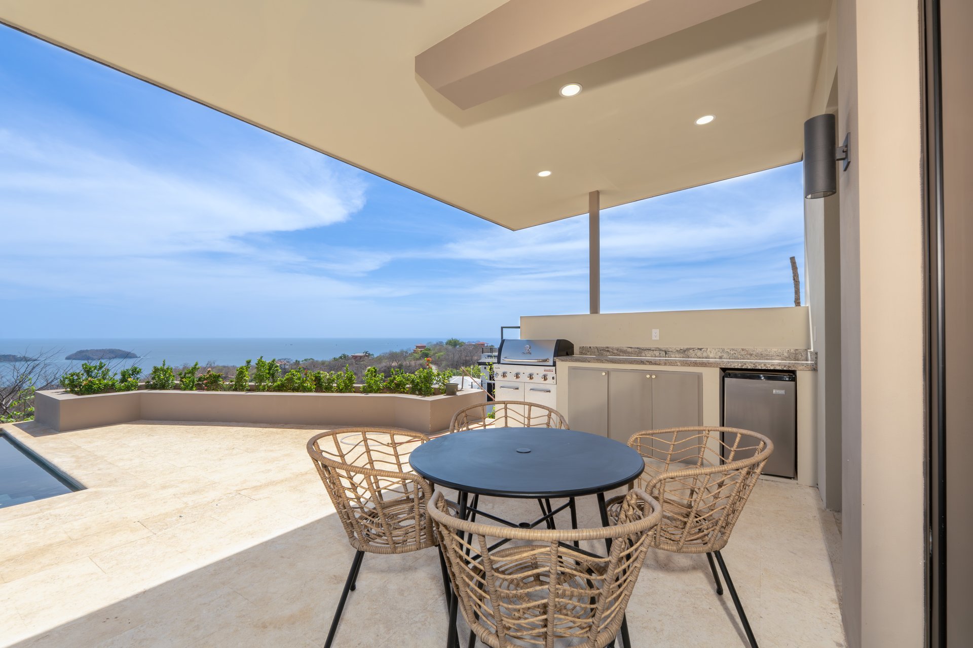 Casa Vista Escondida | 5 Bedroom Ocean View Estate with Seller Financing & Additional Lot in Playa Potrero Costa Rica