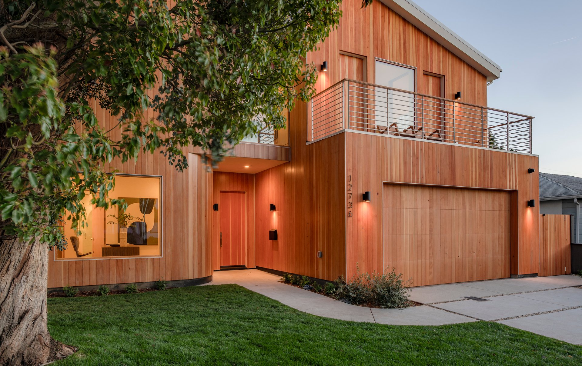 12736 Dewey St