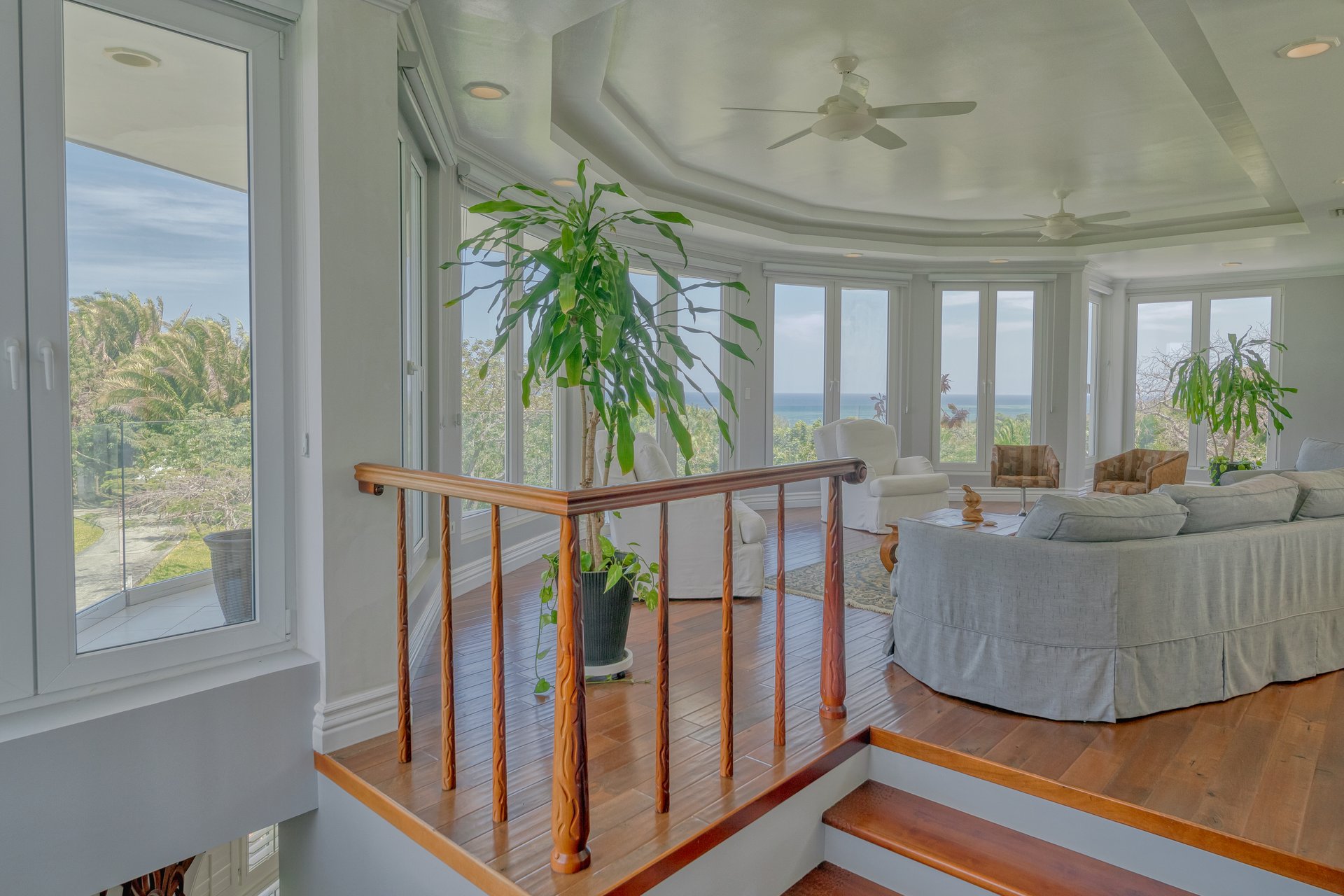 Little Farm By the Sea - Roatan Island