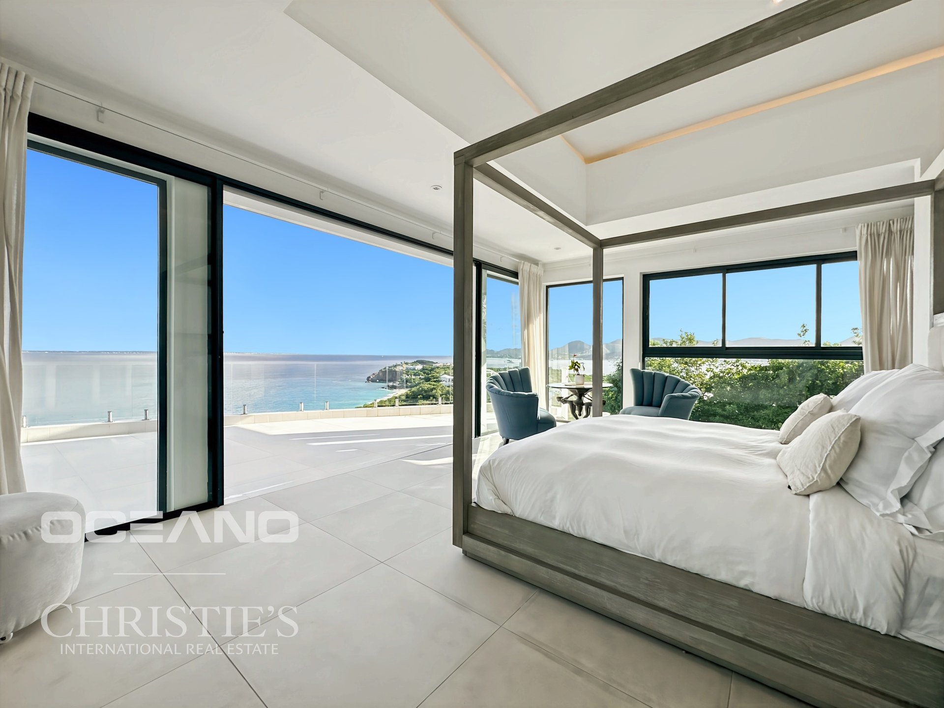 Cliffside Villa - Mont Rouge