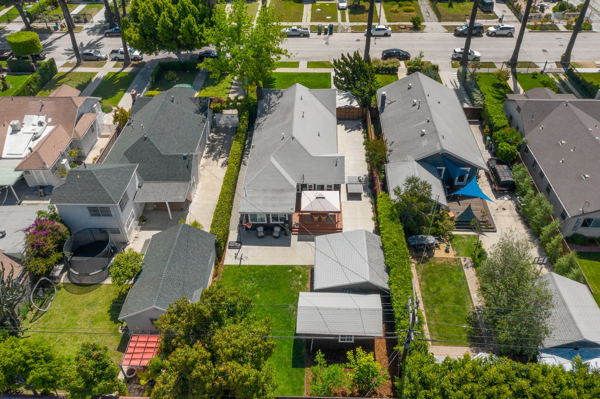 Beautifully Remodeled Home with HUGE Grassy Yard in Oxford Square