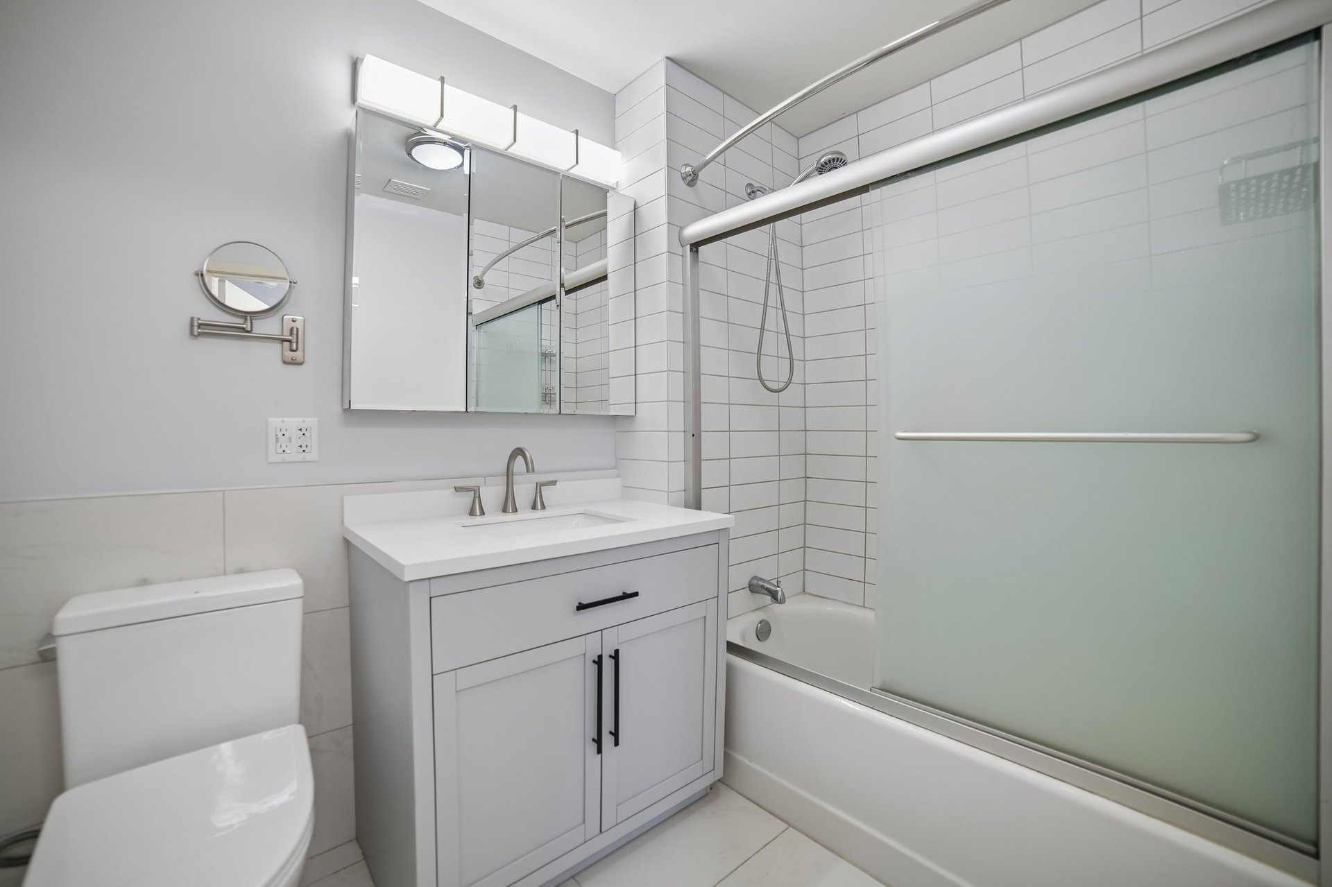 535 W  52nd St, Unit #8D
