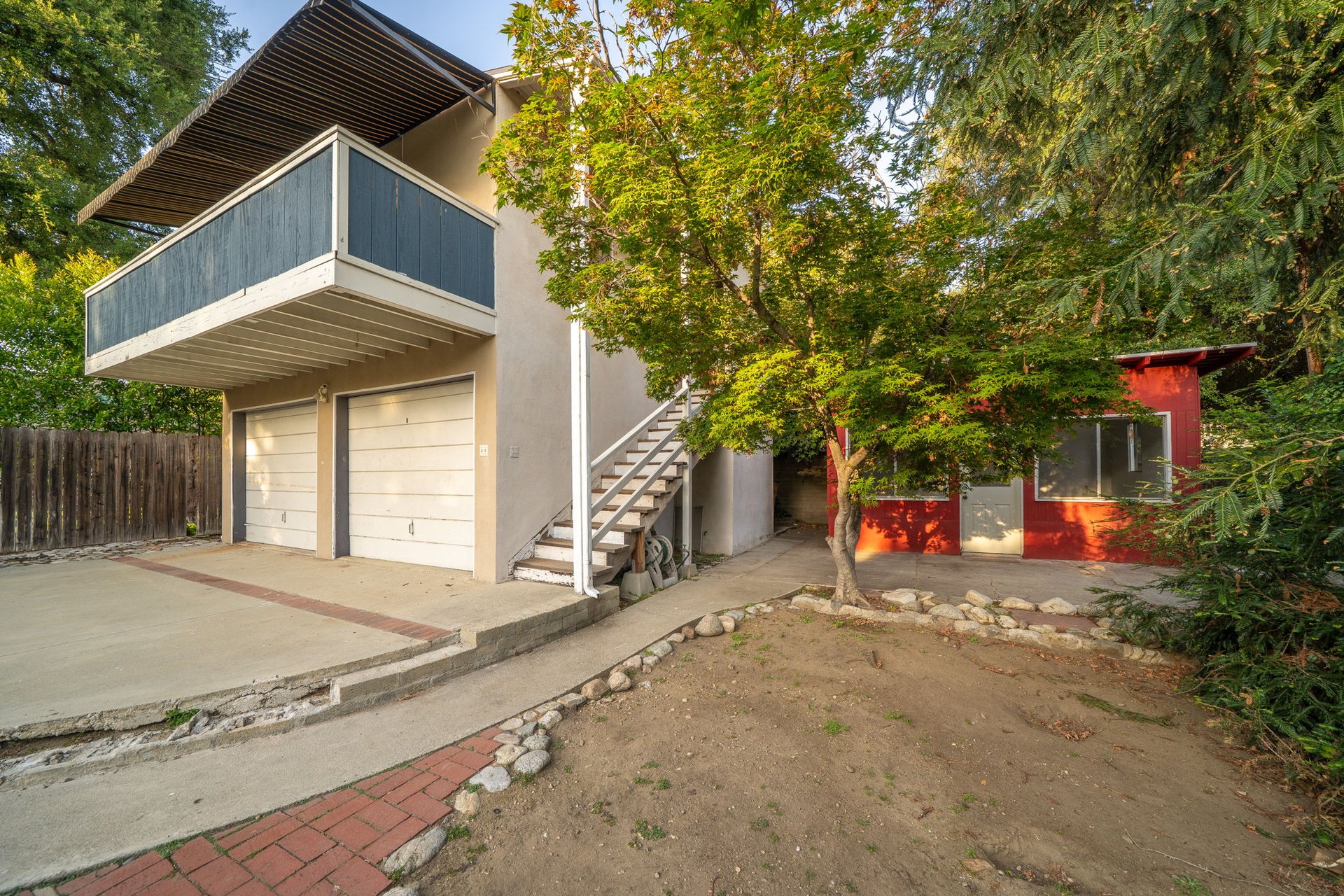 1150 N Indian Hill Boulevard
