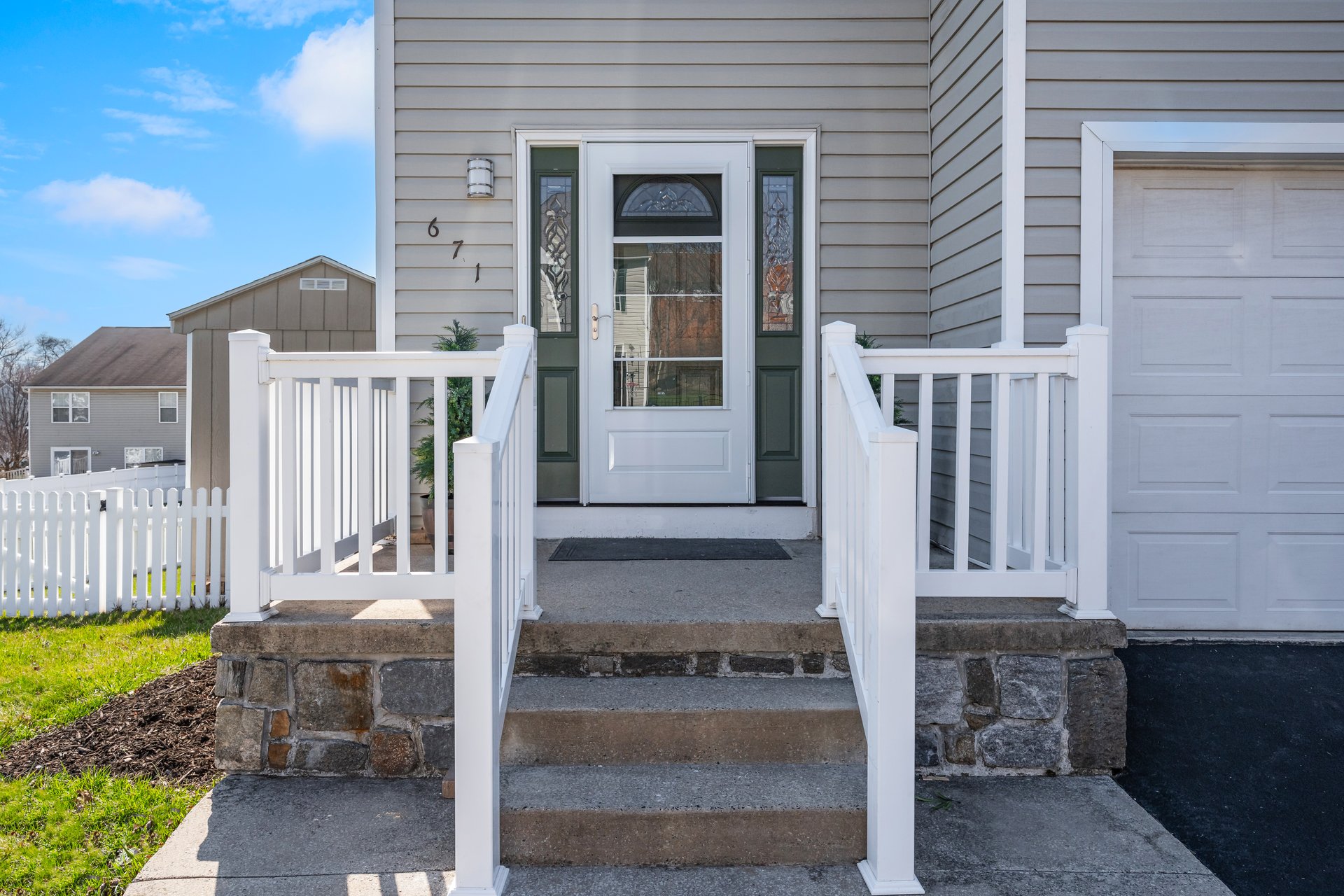 671 Daisy Lane