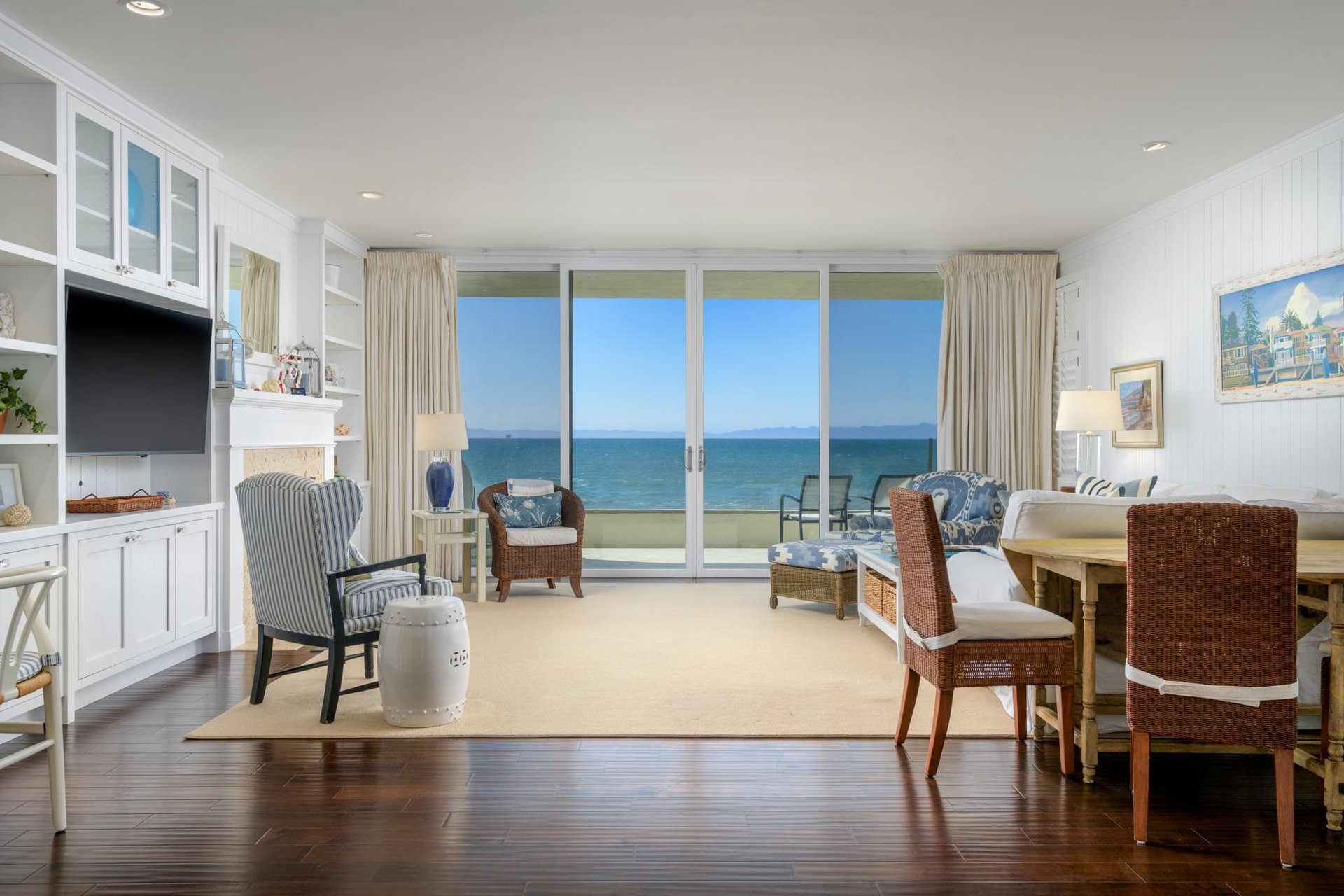 Idyllic Beachfront Living In Montecito