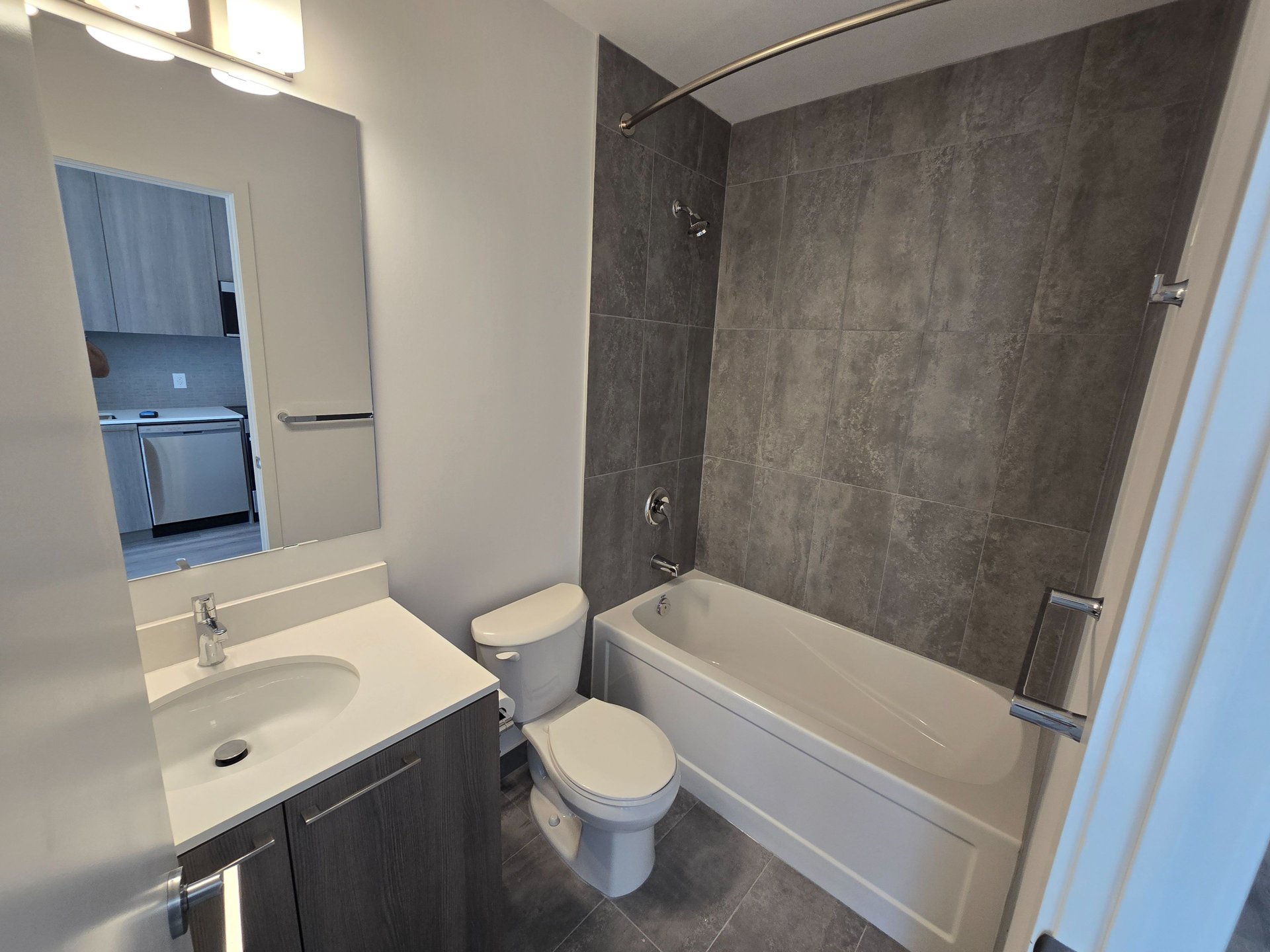 Bright Open-Concept Suite