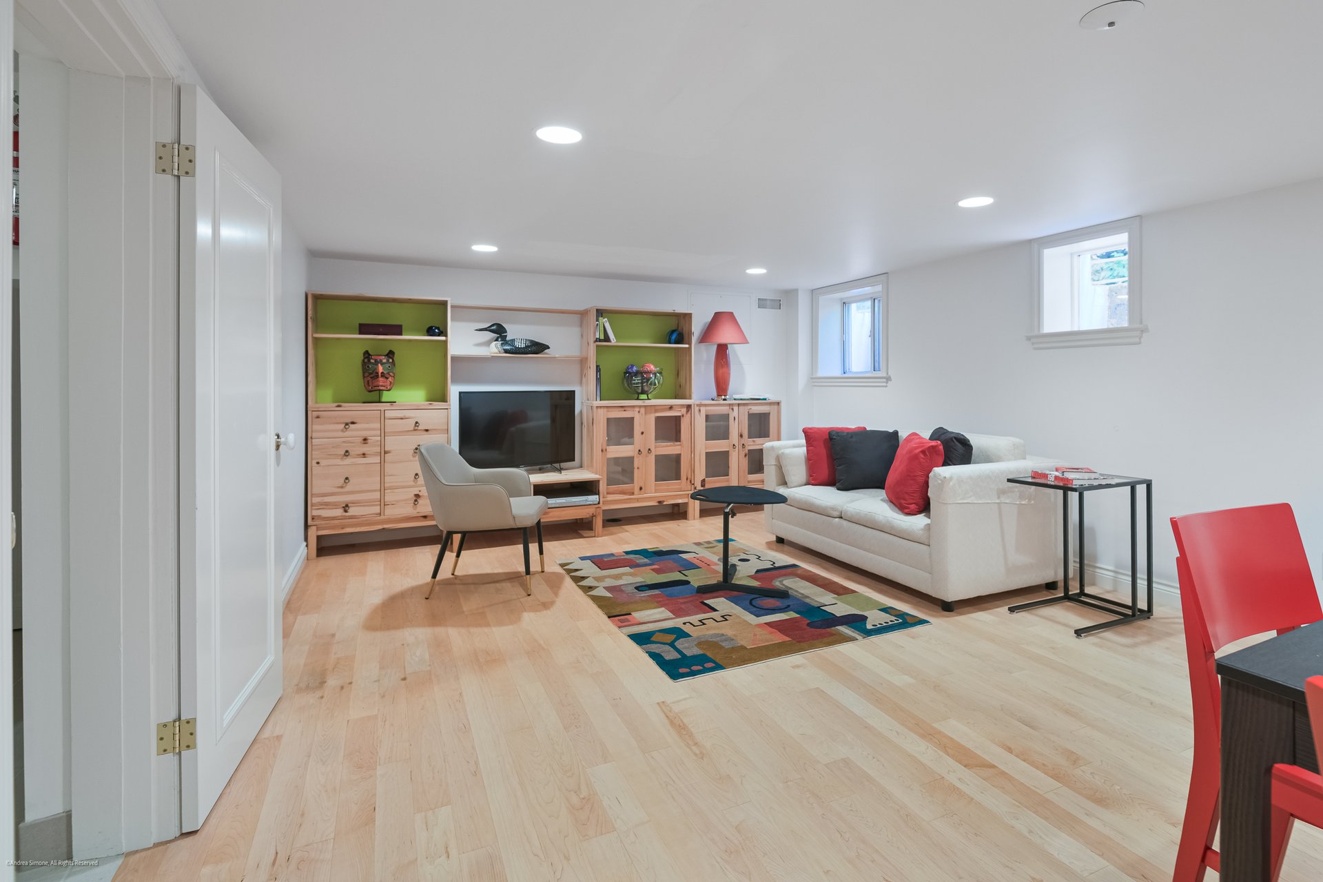 Moore Park 5 Bedroom on Lush Lot