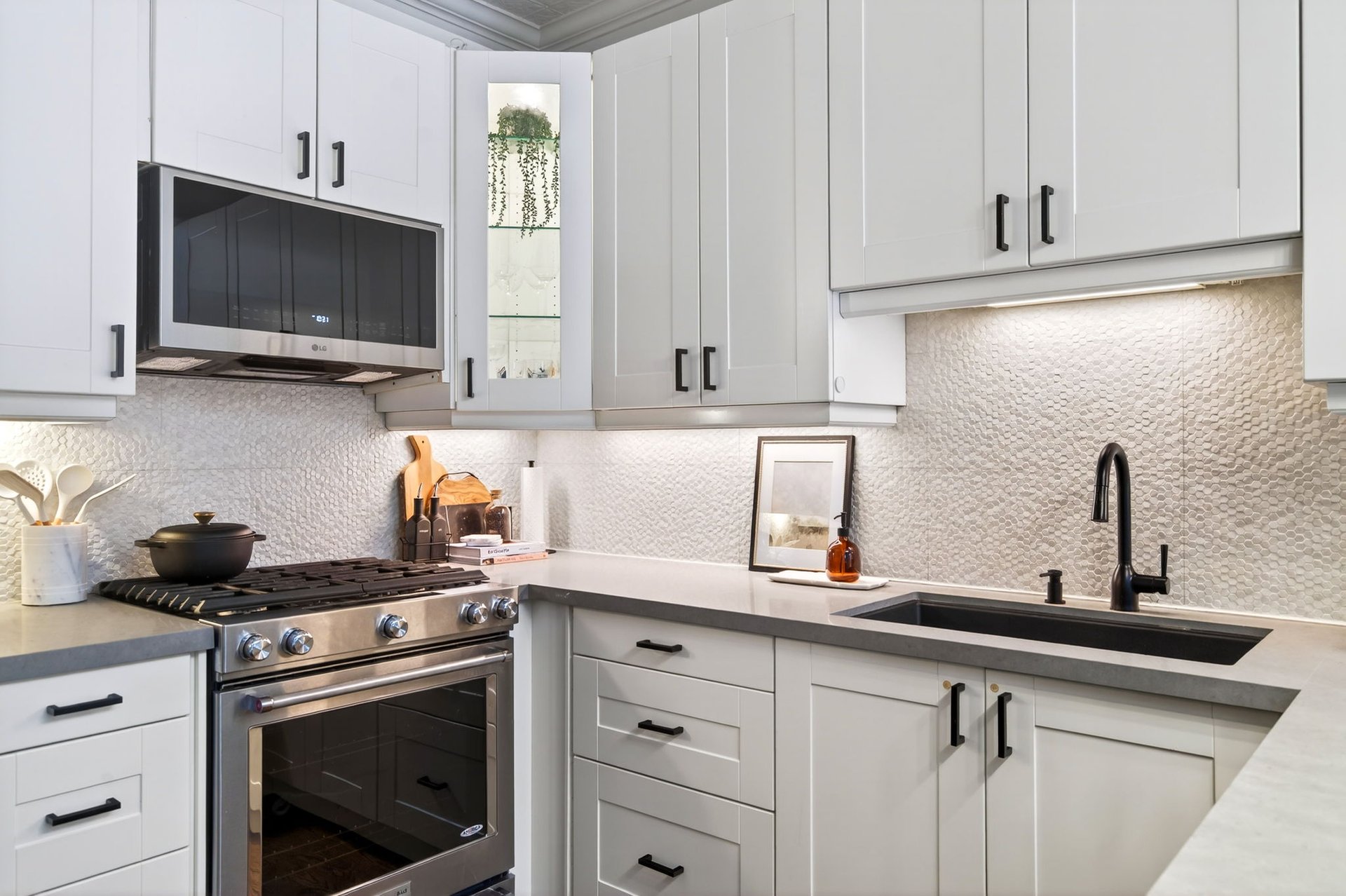 SOLD: Standout Residence In Coveted Summerhill