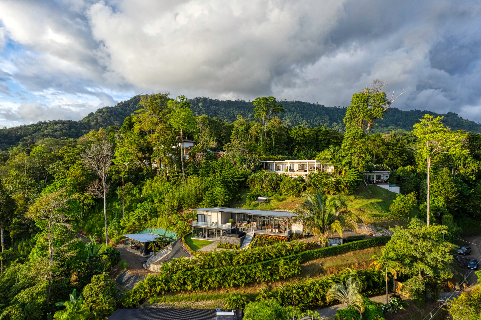 Hermosa Retreat Villa in the Heart of Costa Rica