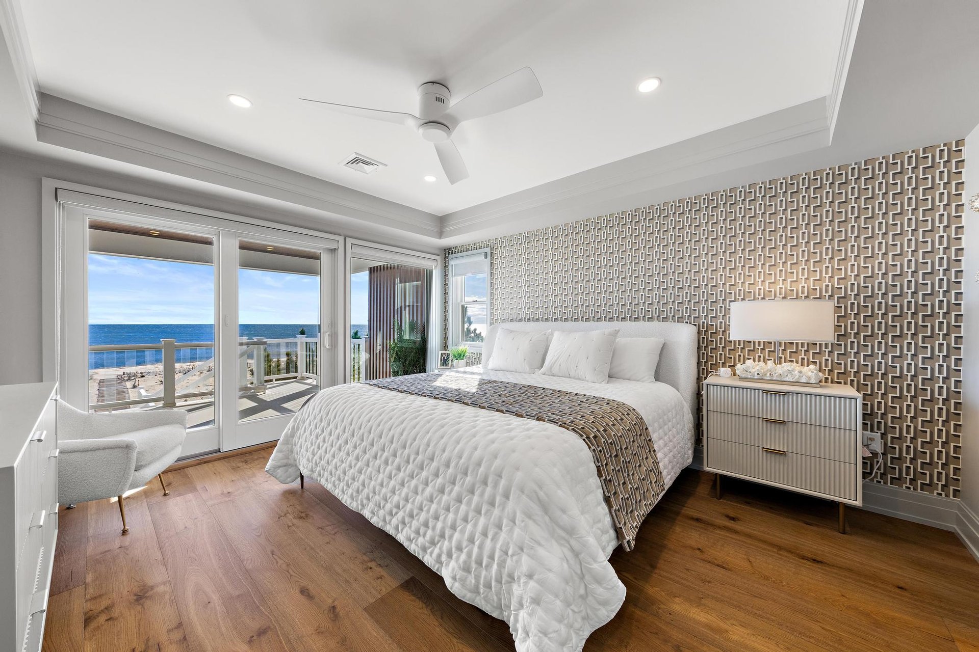 2215 Ocean Ave