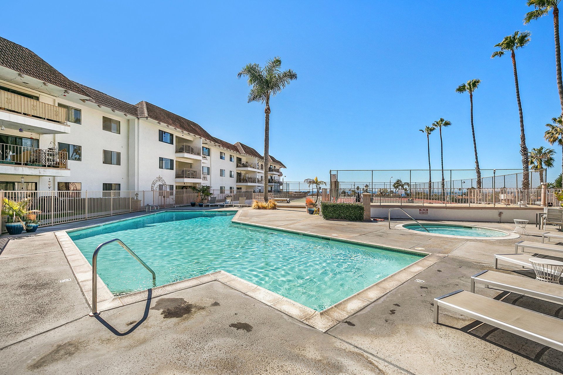 2501 S El Camino Real 217
