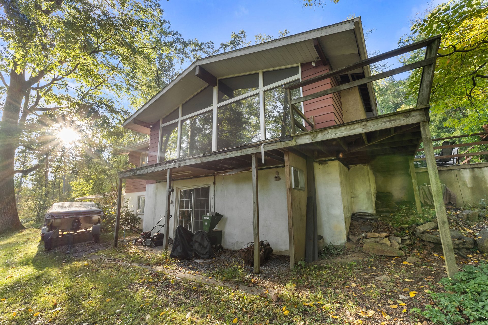 3237 Oakhurst Drive