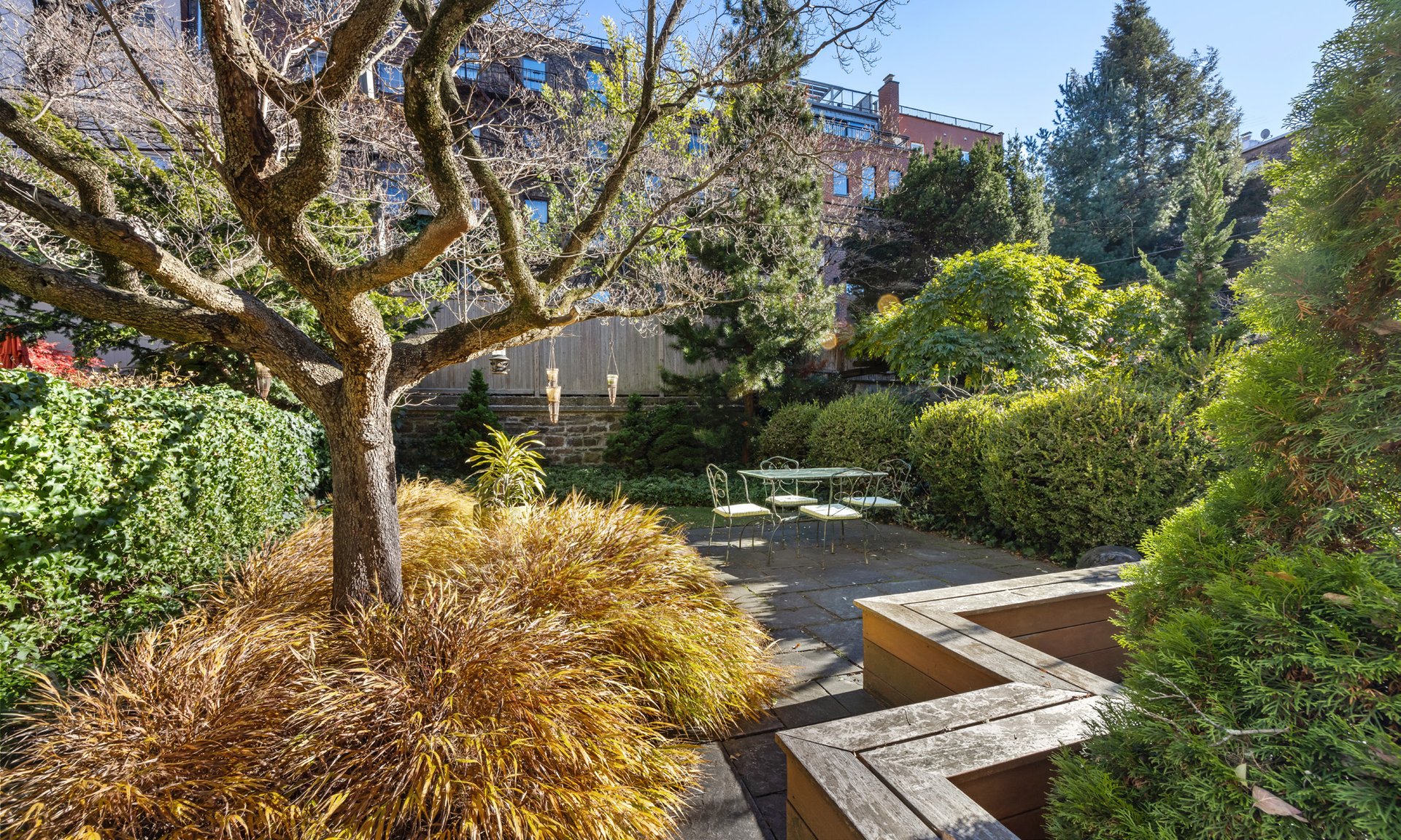37 Garden Place