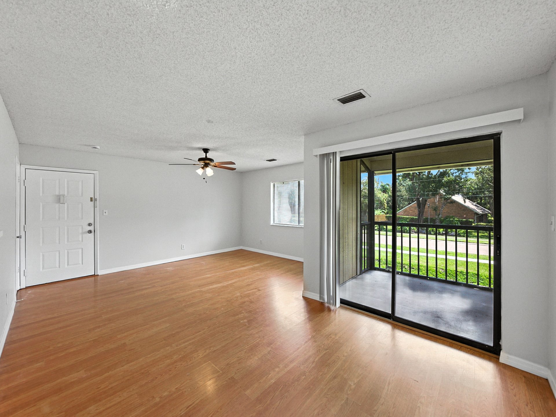 13389 ARBOR POINTE CIR #203