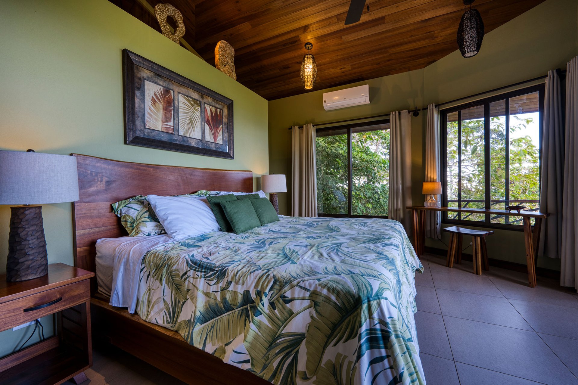 Casa Bambú – LUXURY 5 BEDROOM ESTATE WITH EXCEPTIONAL OCEAN VIEWS