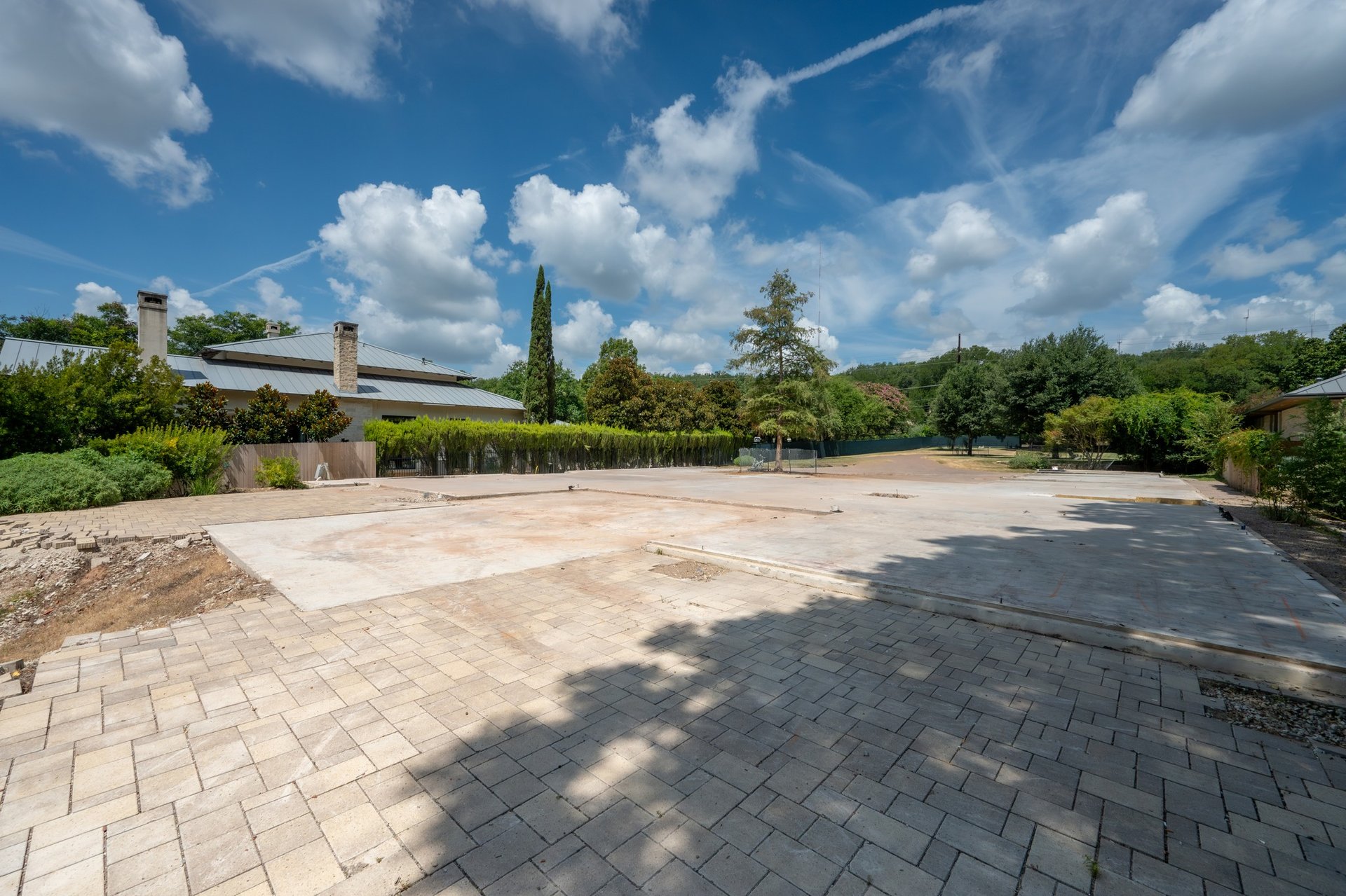 2611 Westlake Drive 