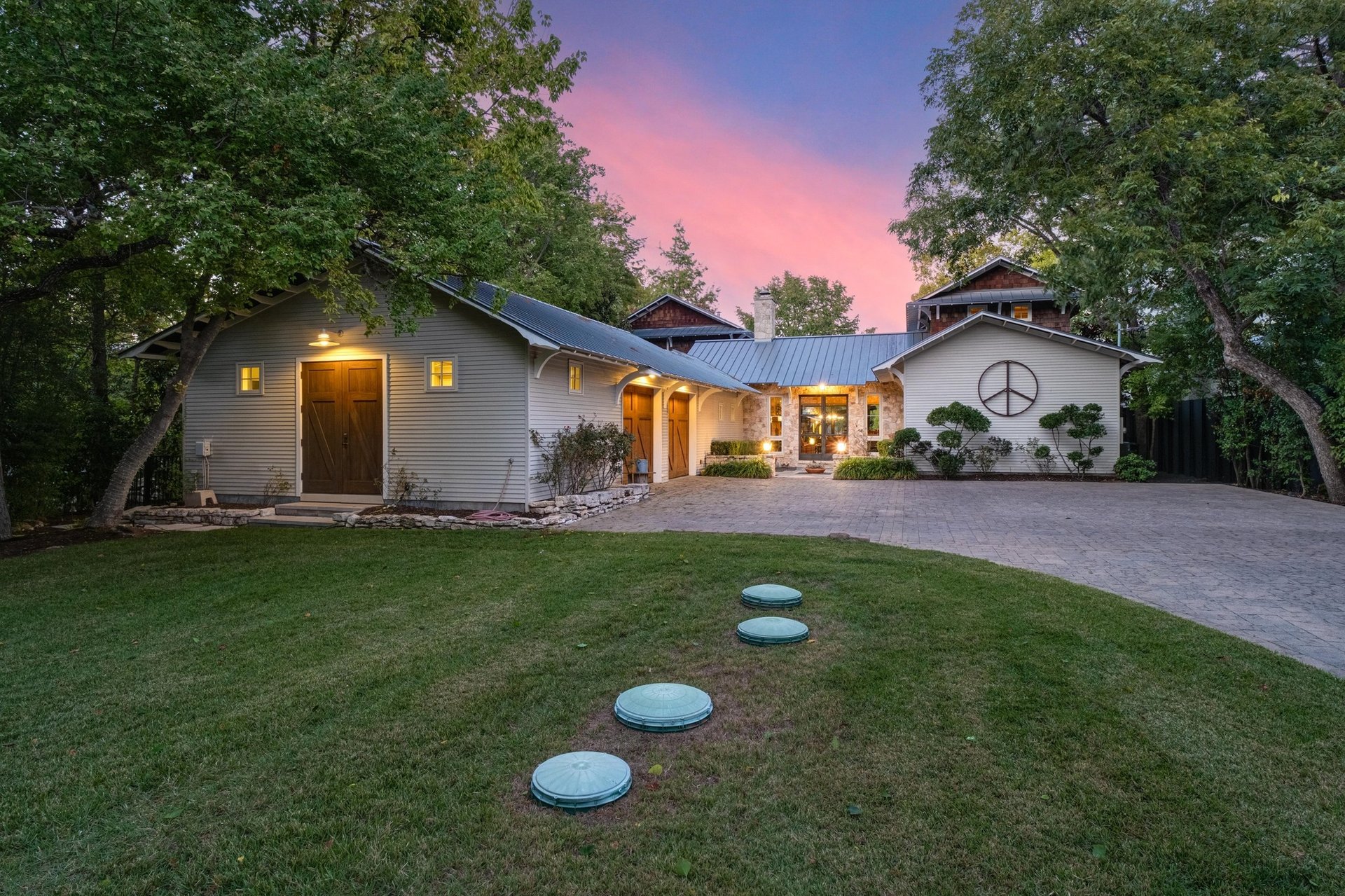 1406 Rockcliff Road