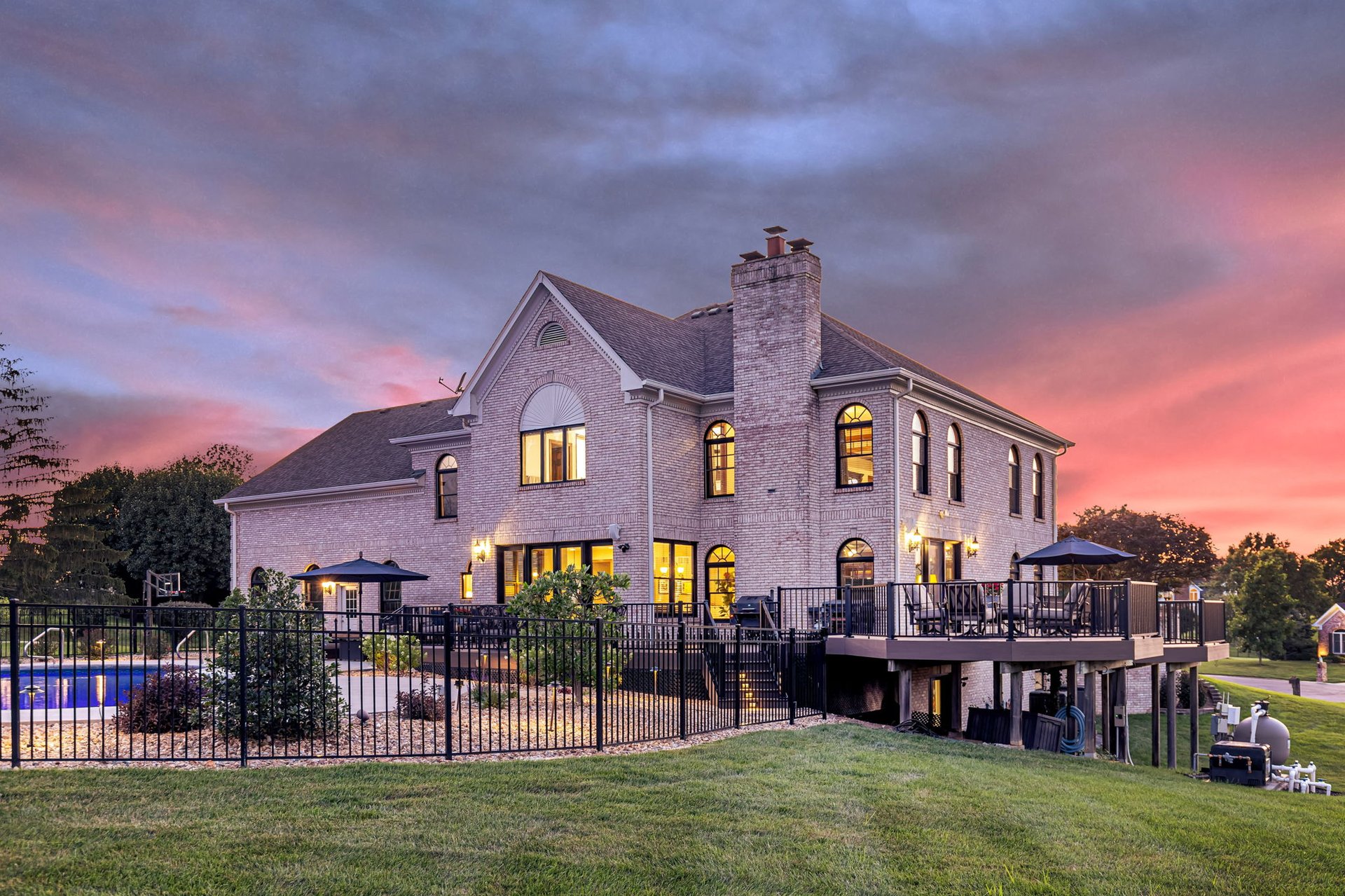 32 Rathfarnum Lane