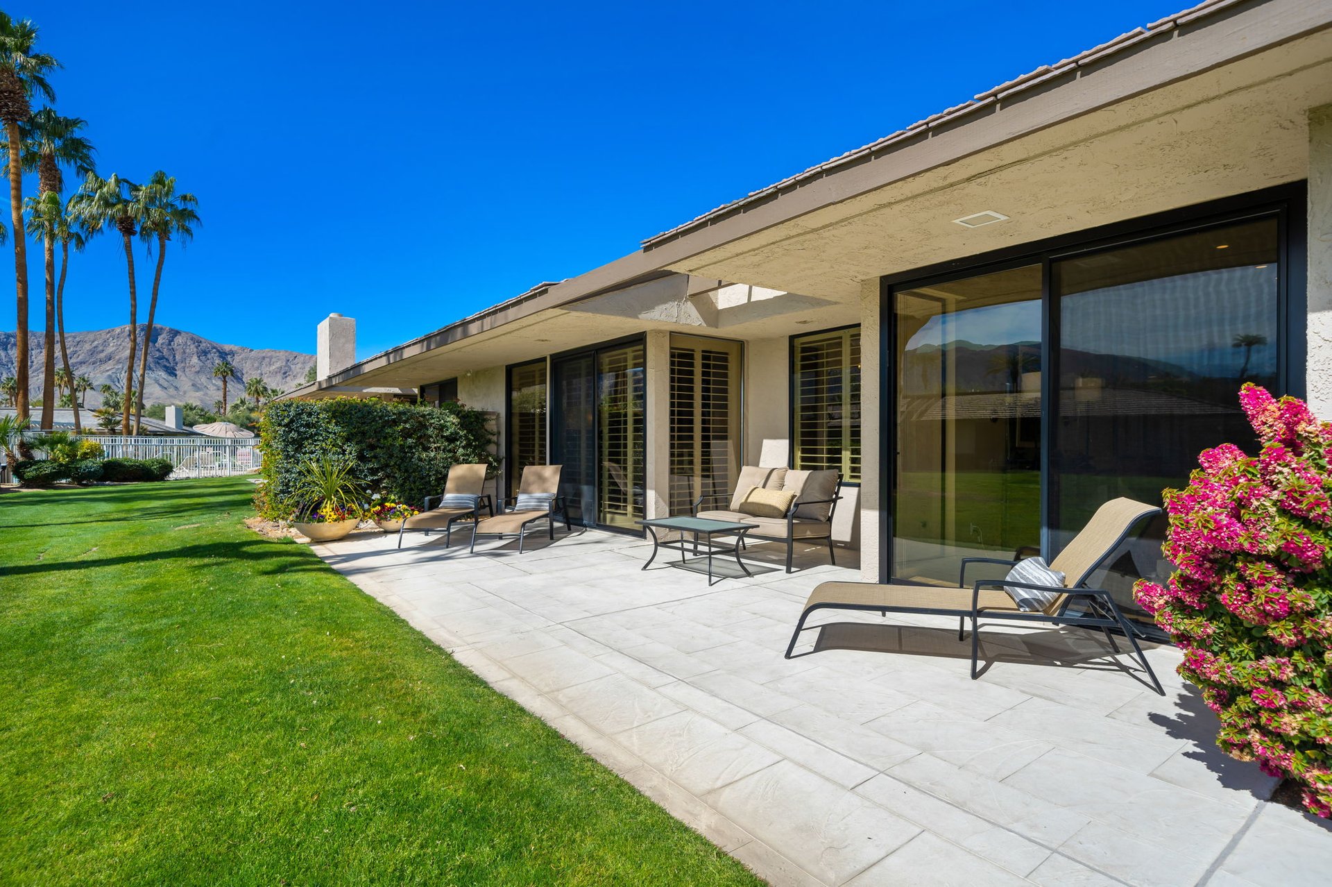 5 Radcliff Court