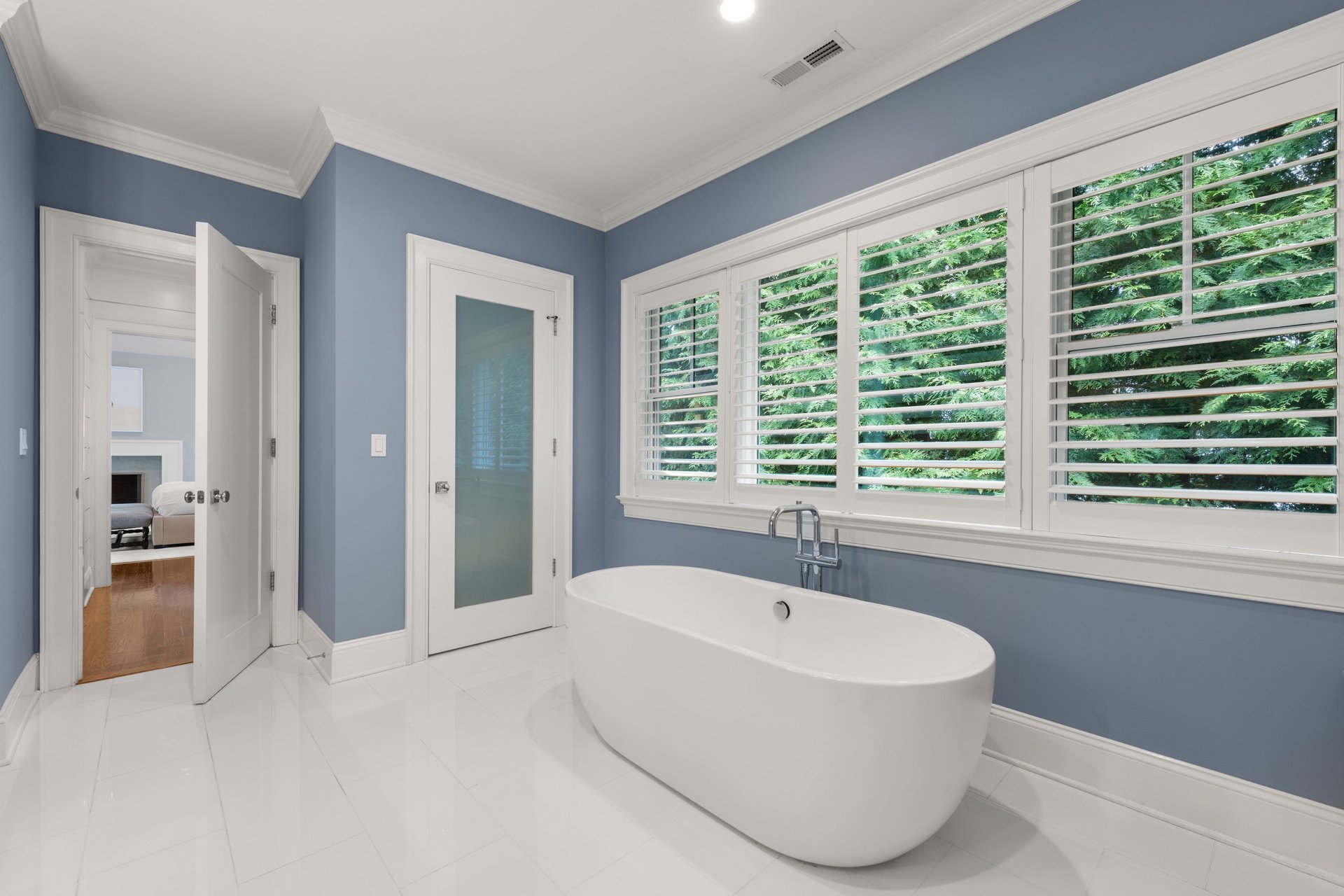 2 Brook Lane, Westport