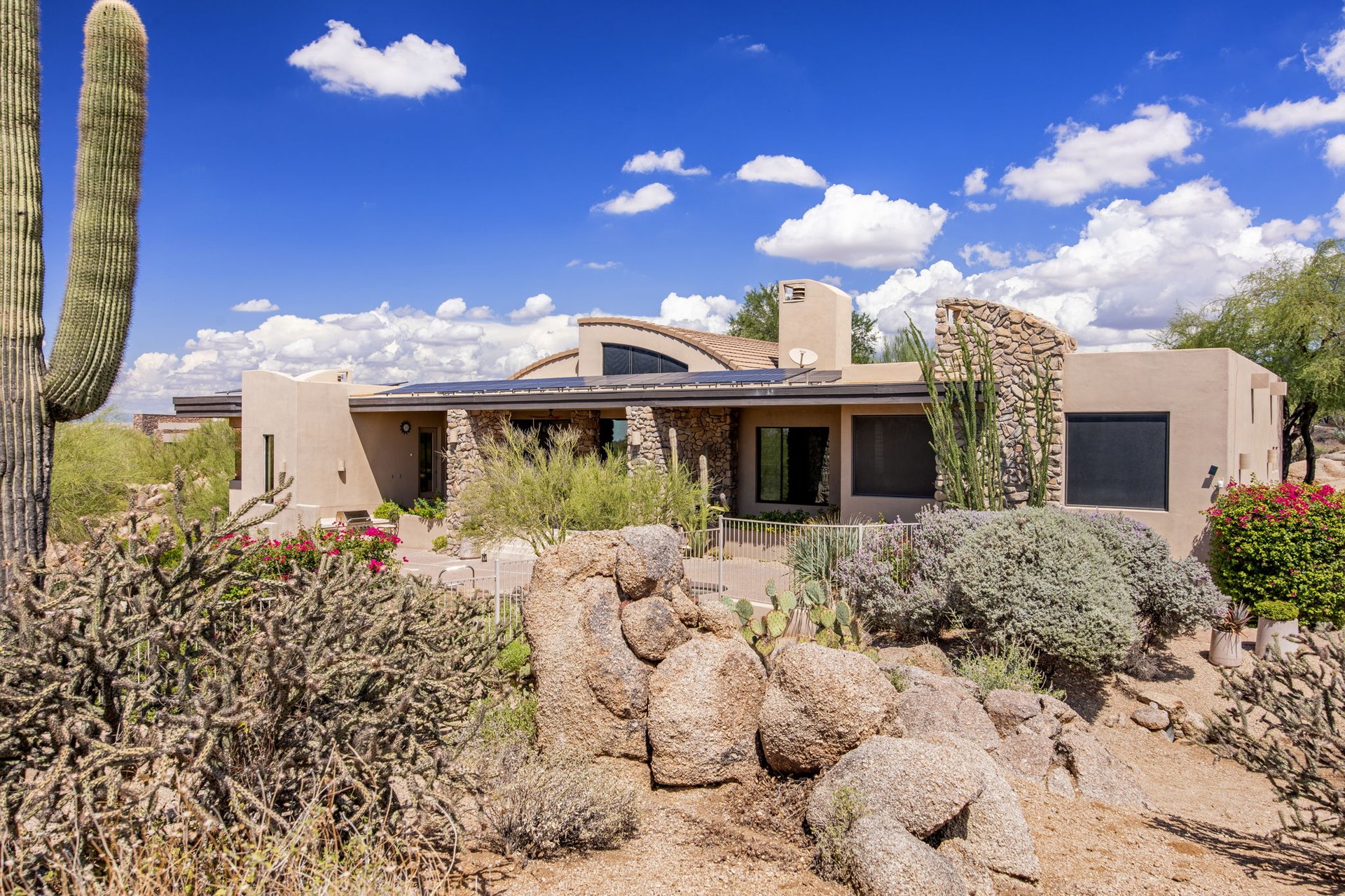 11087 E Harris Hawk Trail