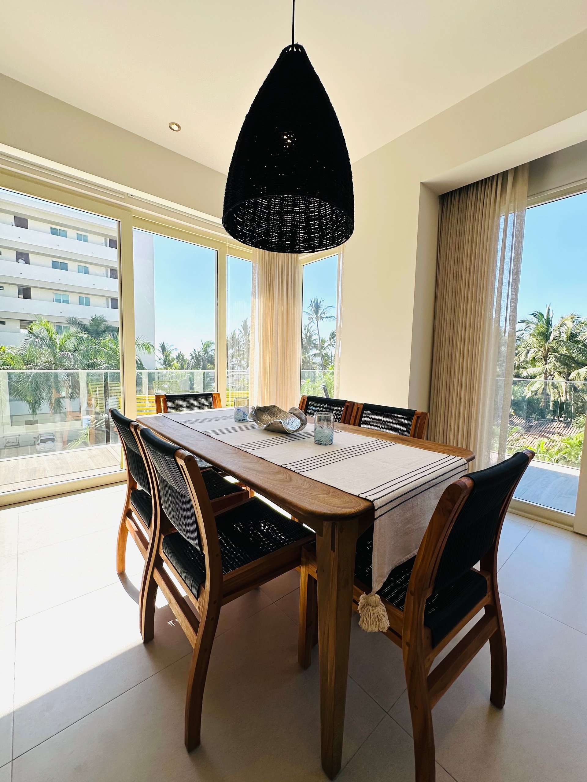 🌊 FOR RENT - Pavilion - 2 Bed Ocean Views - Check-In to the Extraoardinary!