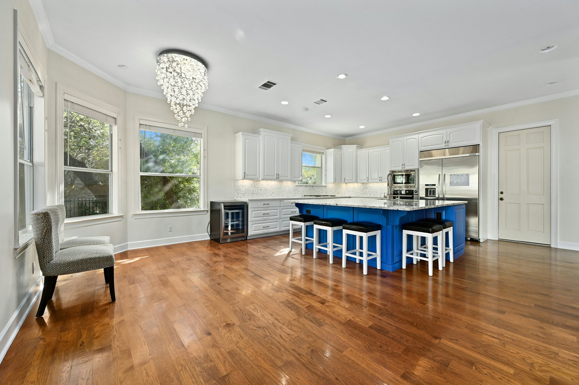 6615 Dogwood Creek 