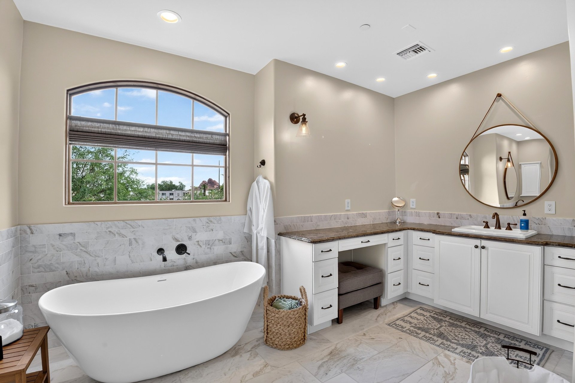 5807 E ORANGE BLOSSOM Lane
