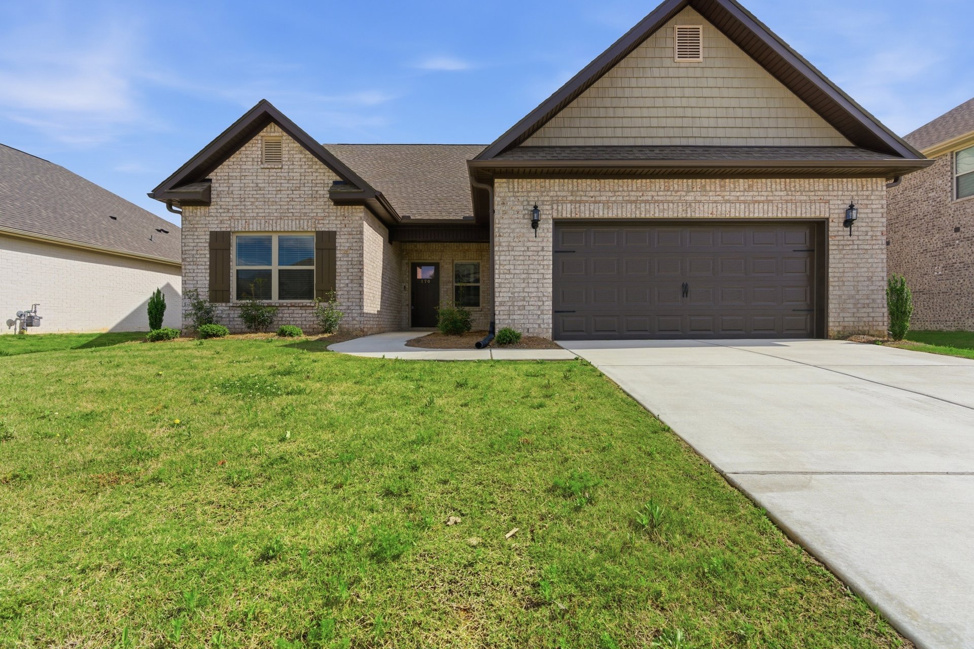 New Market New Build! Move-In Special!