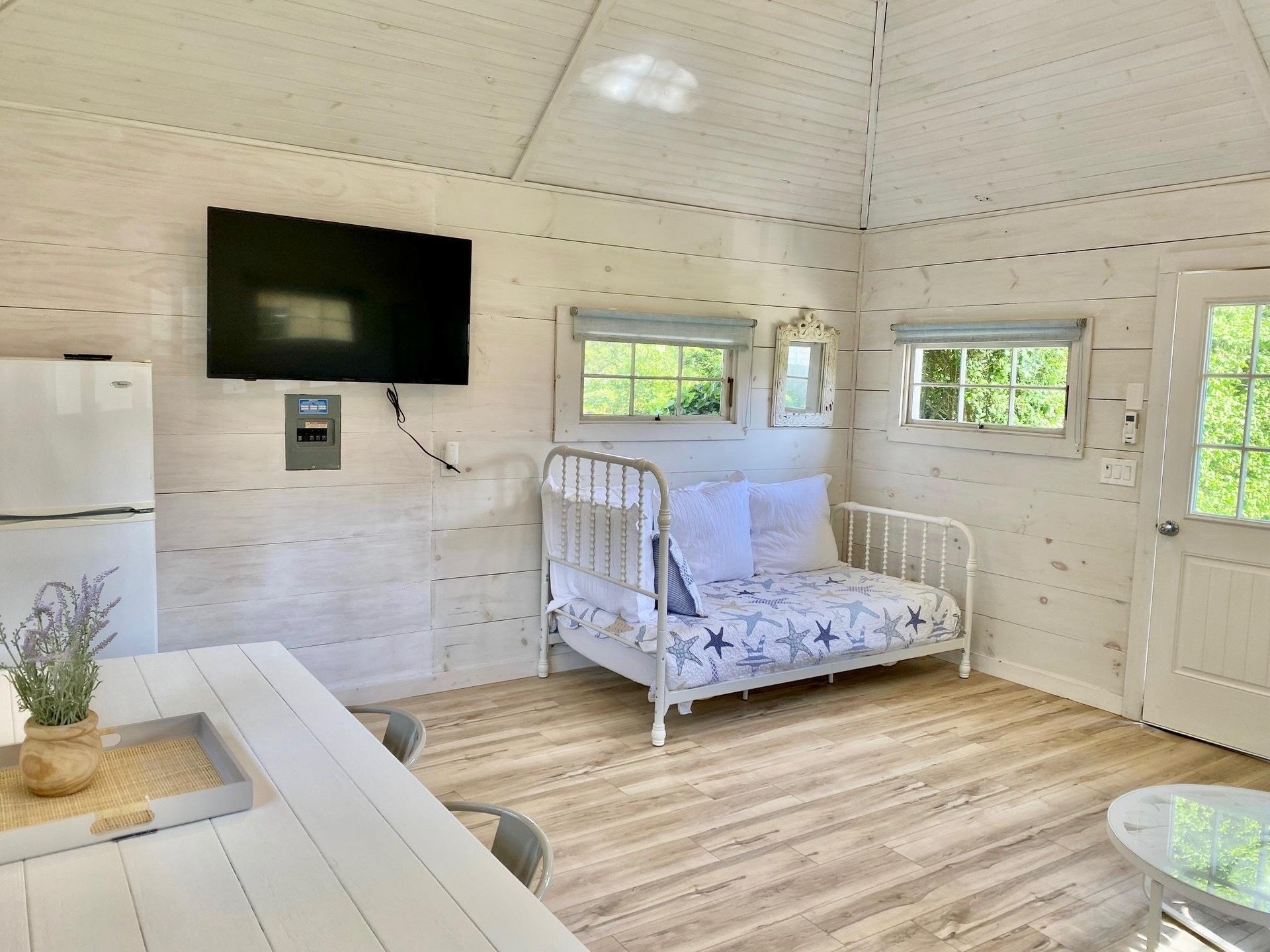 Bay Head Summer Retreat House and Cottage Rental