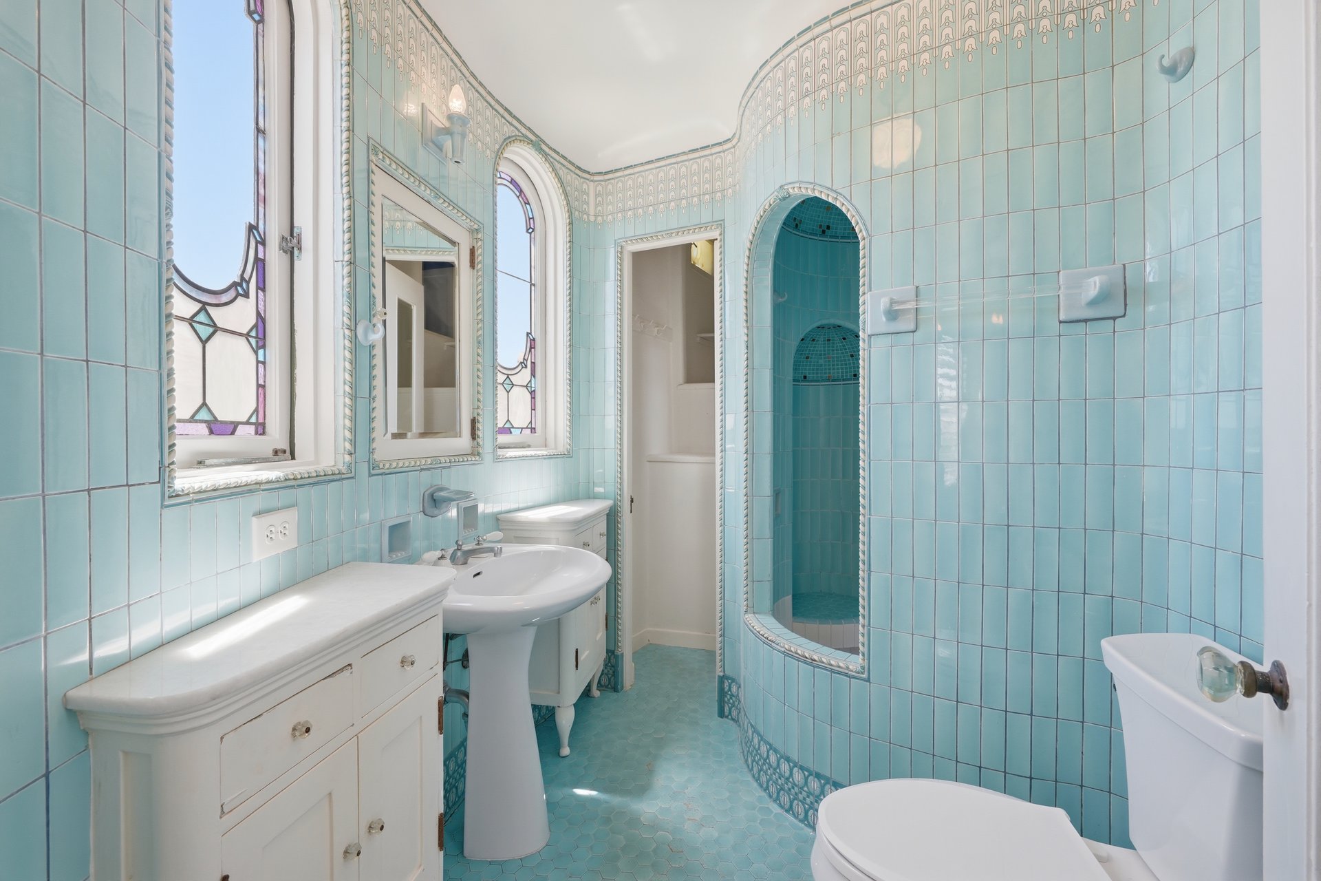 1602 The Strand (Entire Property)