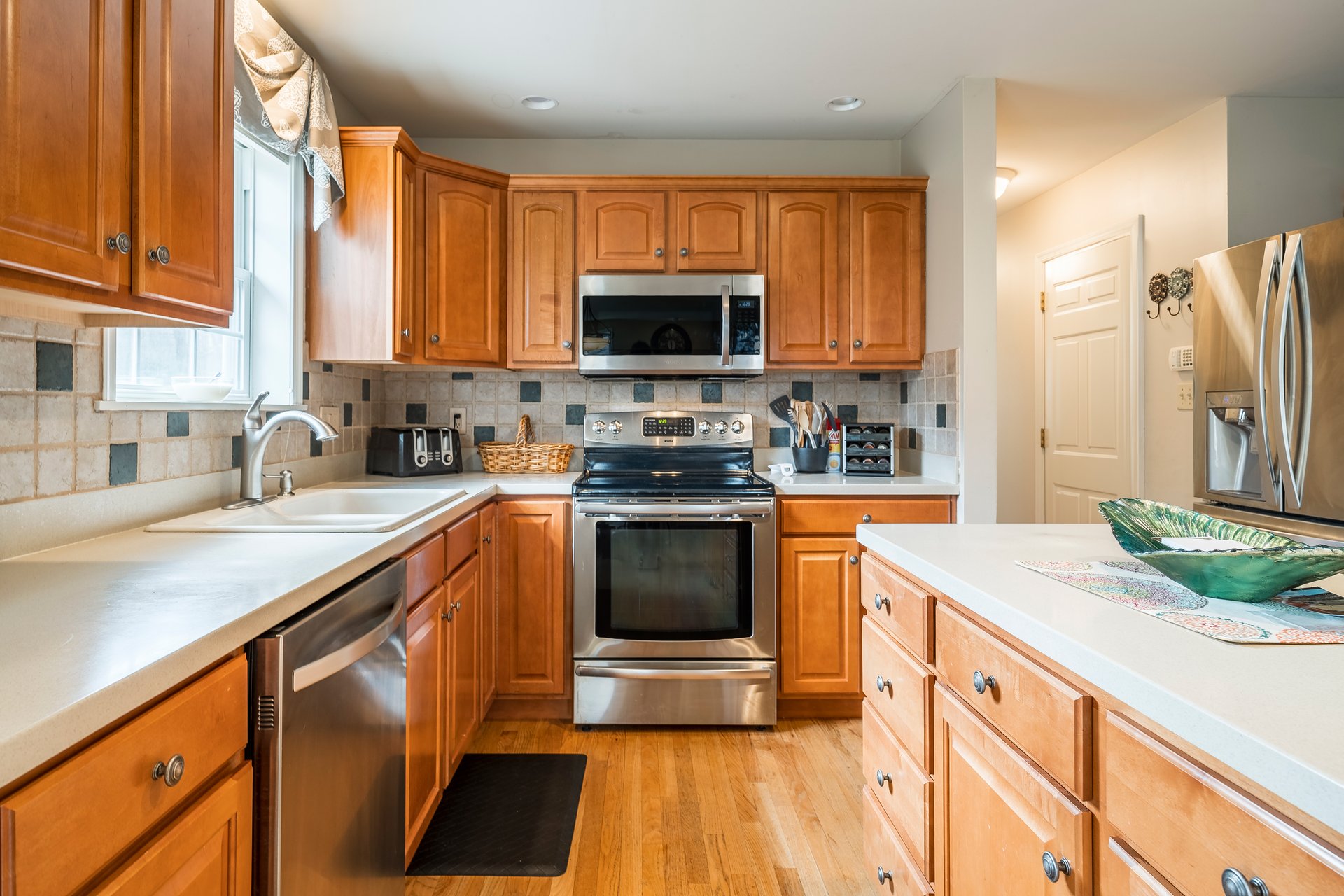 7055 Maple Court