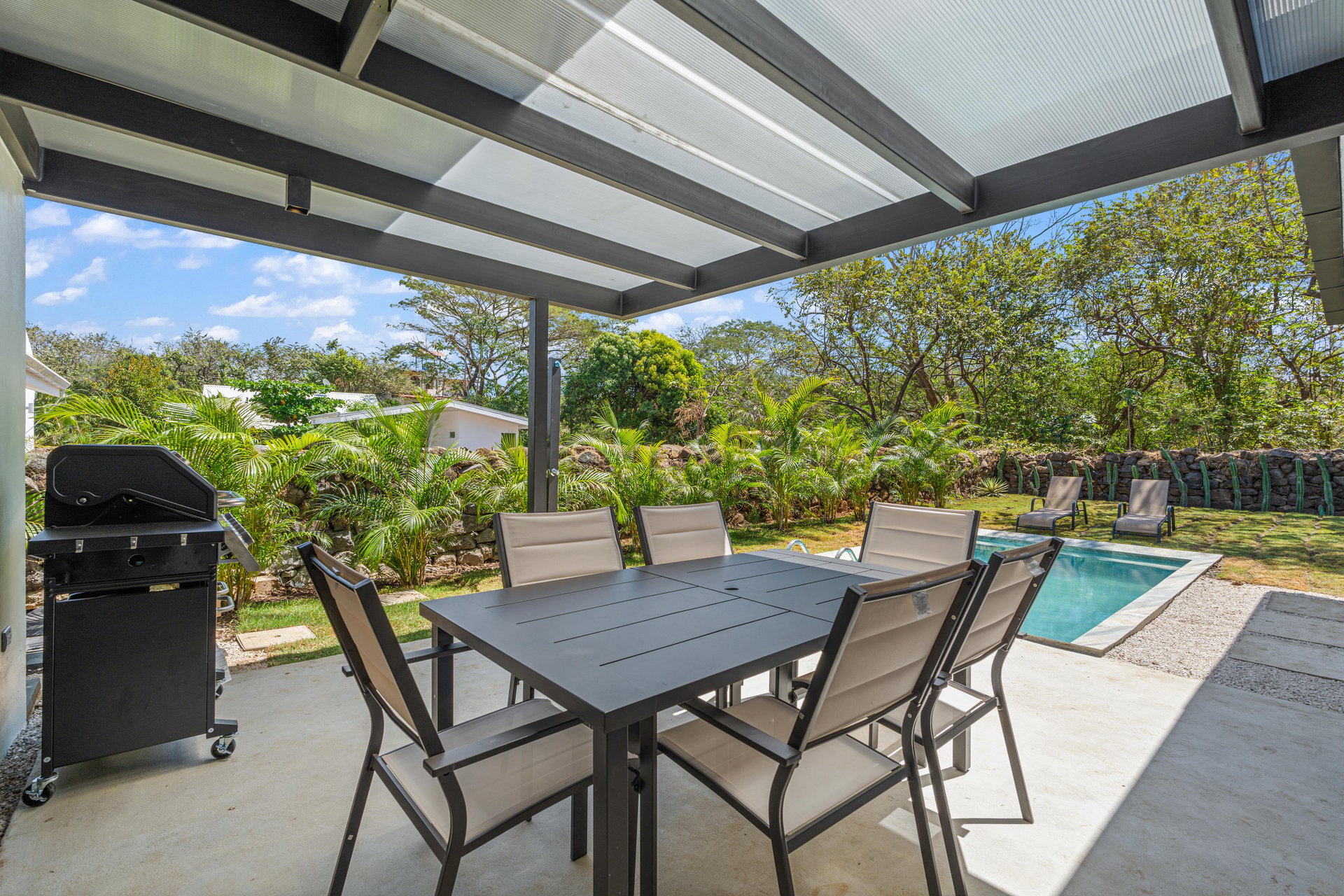 Casa Kuna | 3-Bed Modern Coastal Oasis in the Heart of Playas del Coco