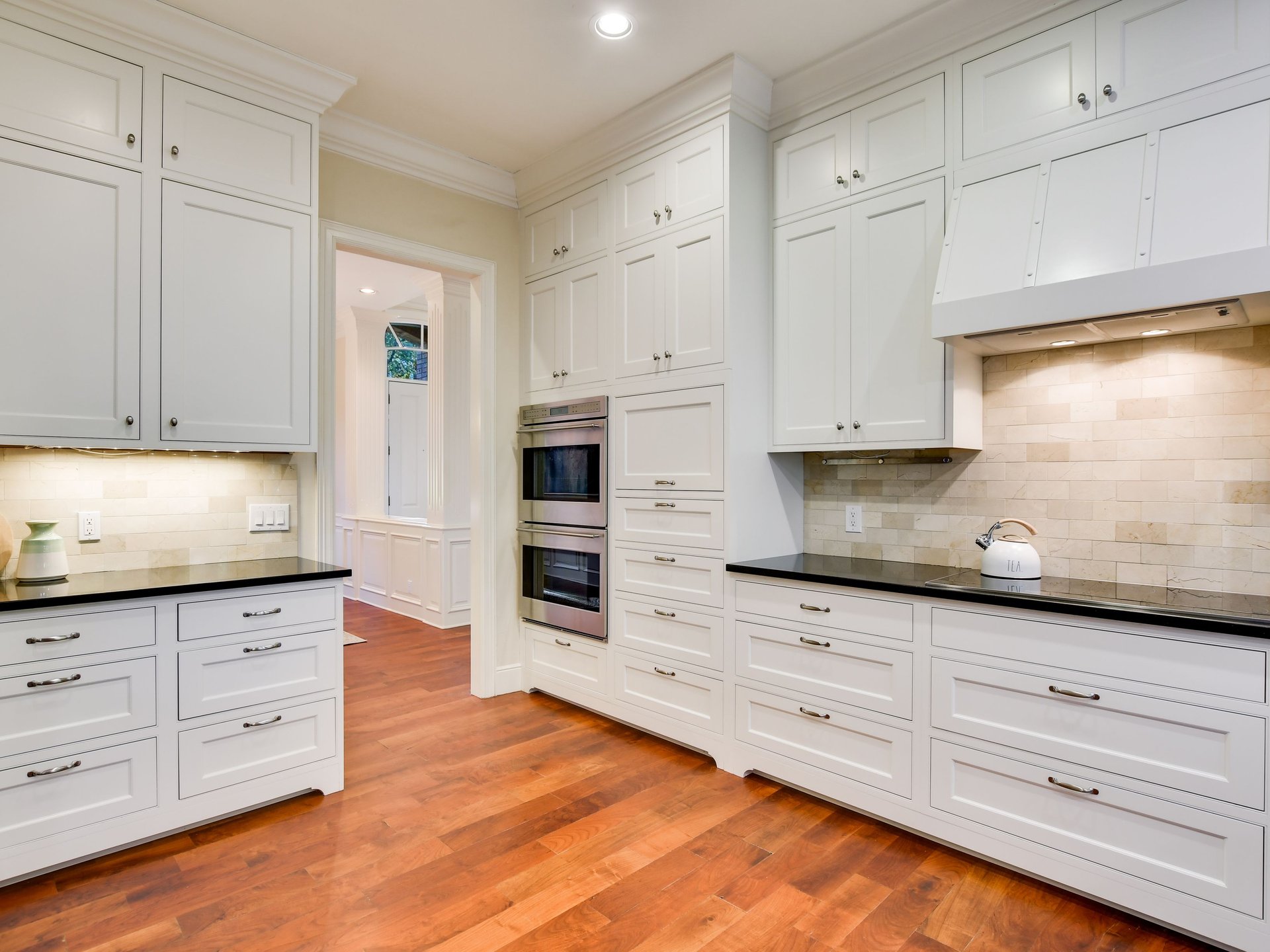 Las Lomas Transitional