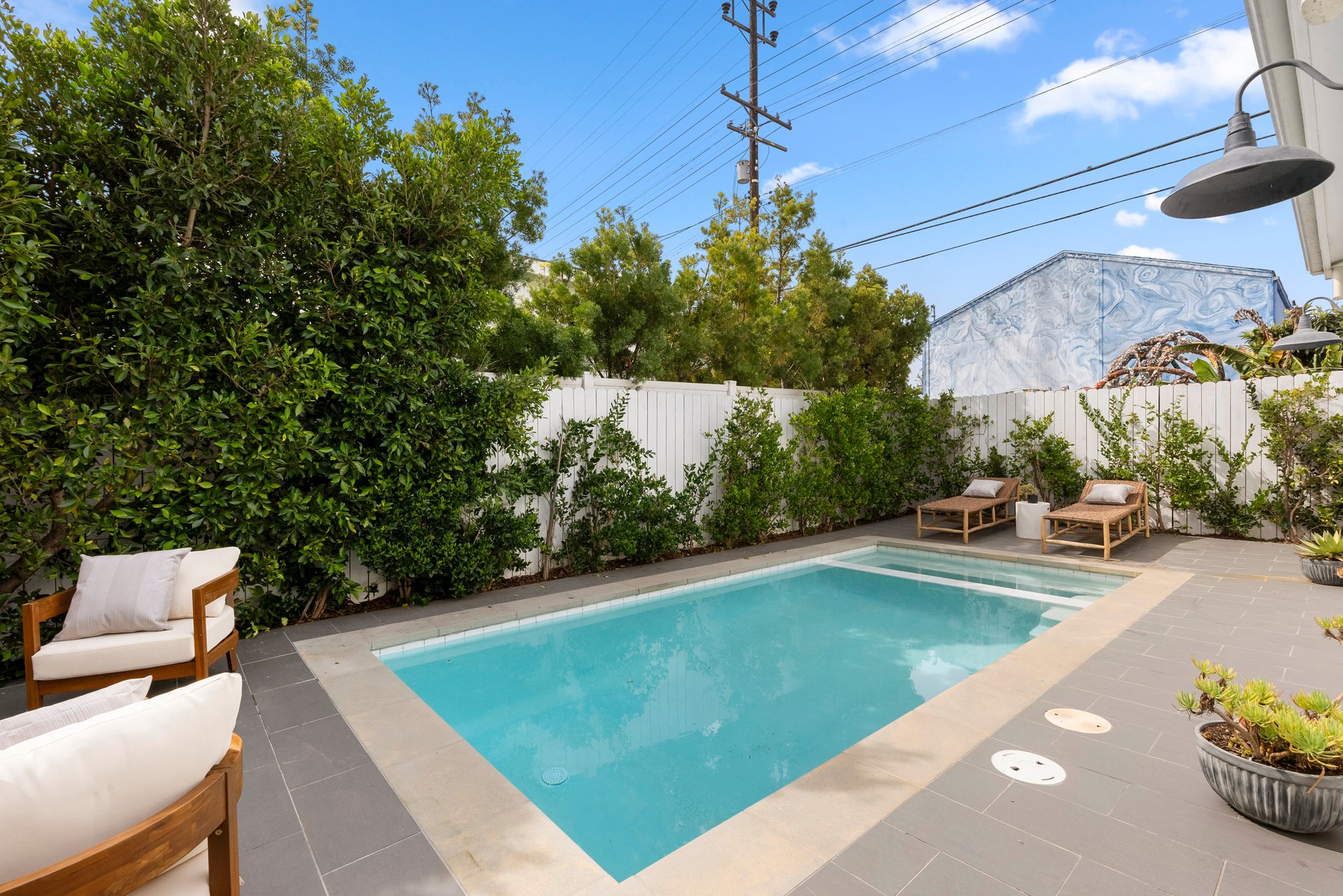 1121 Nowita Pl, Venice