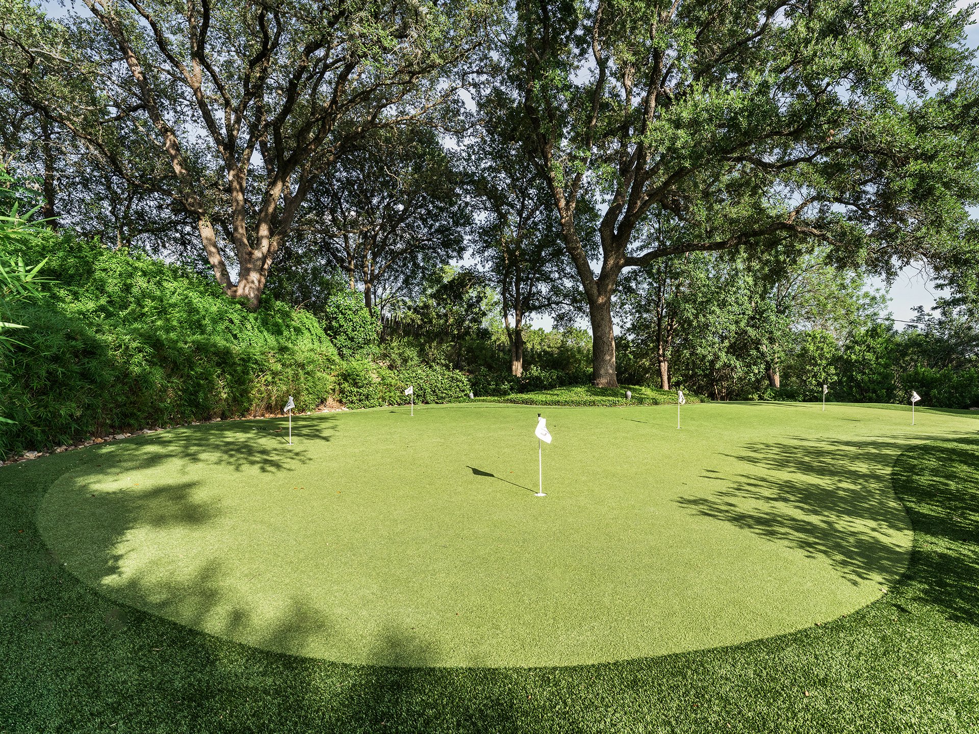 3907 Balcones Drive